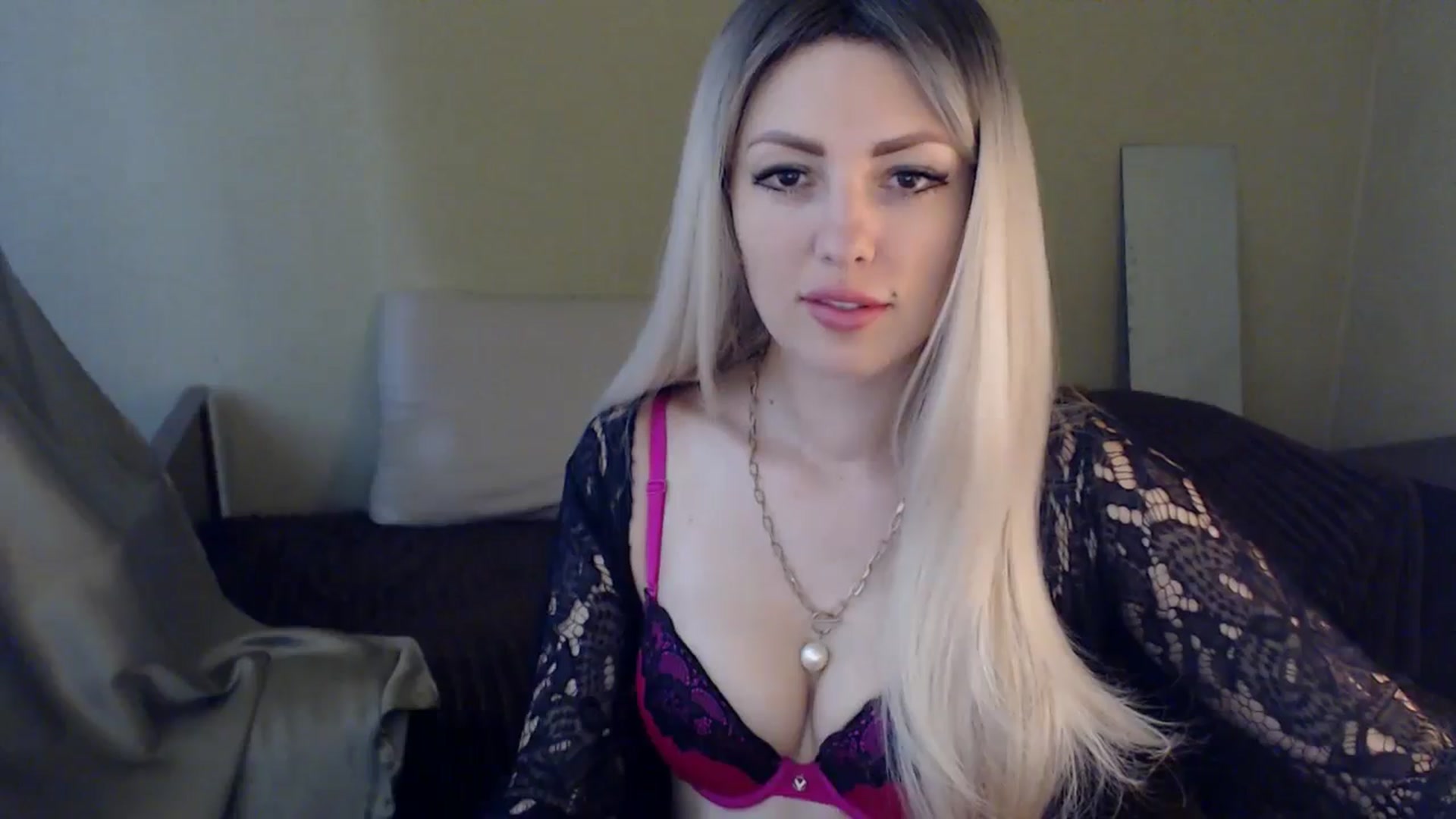 Gallery image thumbnail from Sabine8's myfreecams stream on, 06/25/2024, 07:58 image 8 of 20