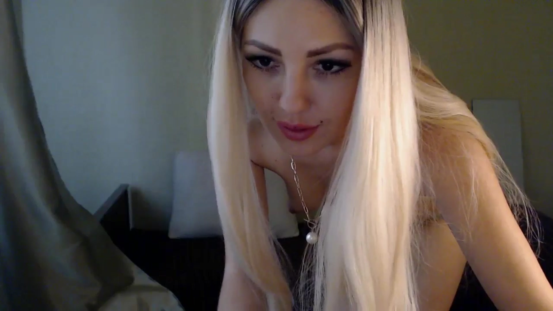 Gallery image thumbnail from Sabine8's myfreecams stream on, 07/02/2024, 10:00 image 12 of 20