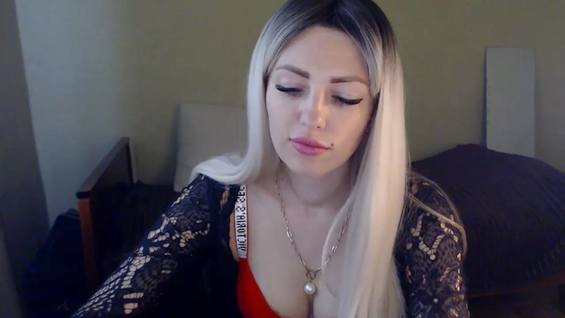 Gallery image thumbnail from Sabine8's myfreecams stream on, 07/02/2024, 10:17 image 8 of 20