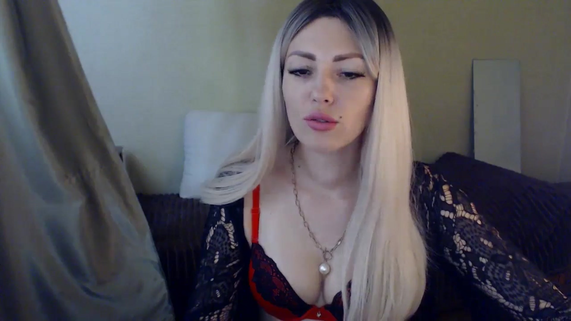 Gallery image thumbnail from Sabine8's myfreecams stream on, 07/06/2024, 11:09 image 10 of 20