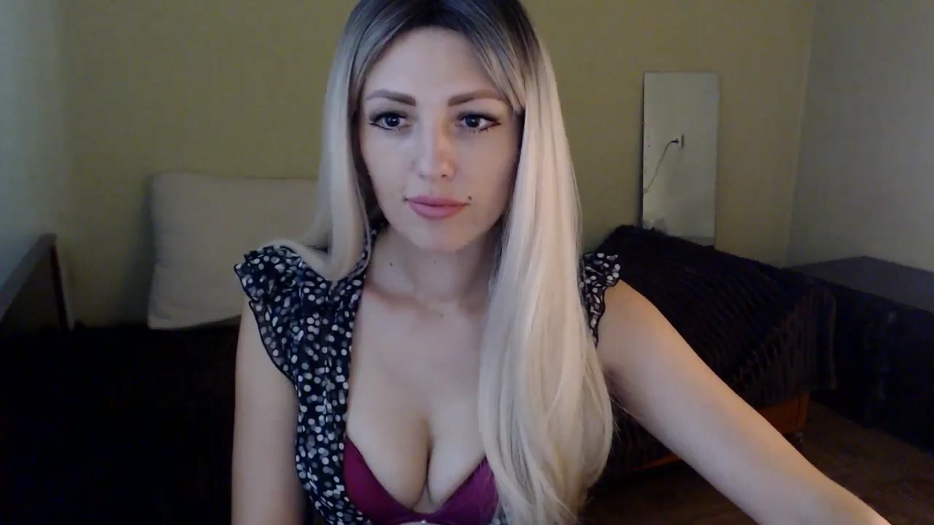 Gallery image thumbnail from Sabine8's myfreecams stream on, 07/22/2024, 11:53 image 5 of 20