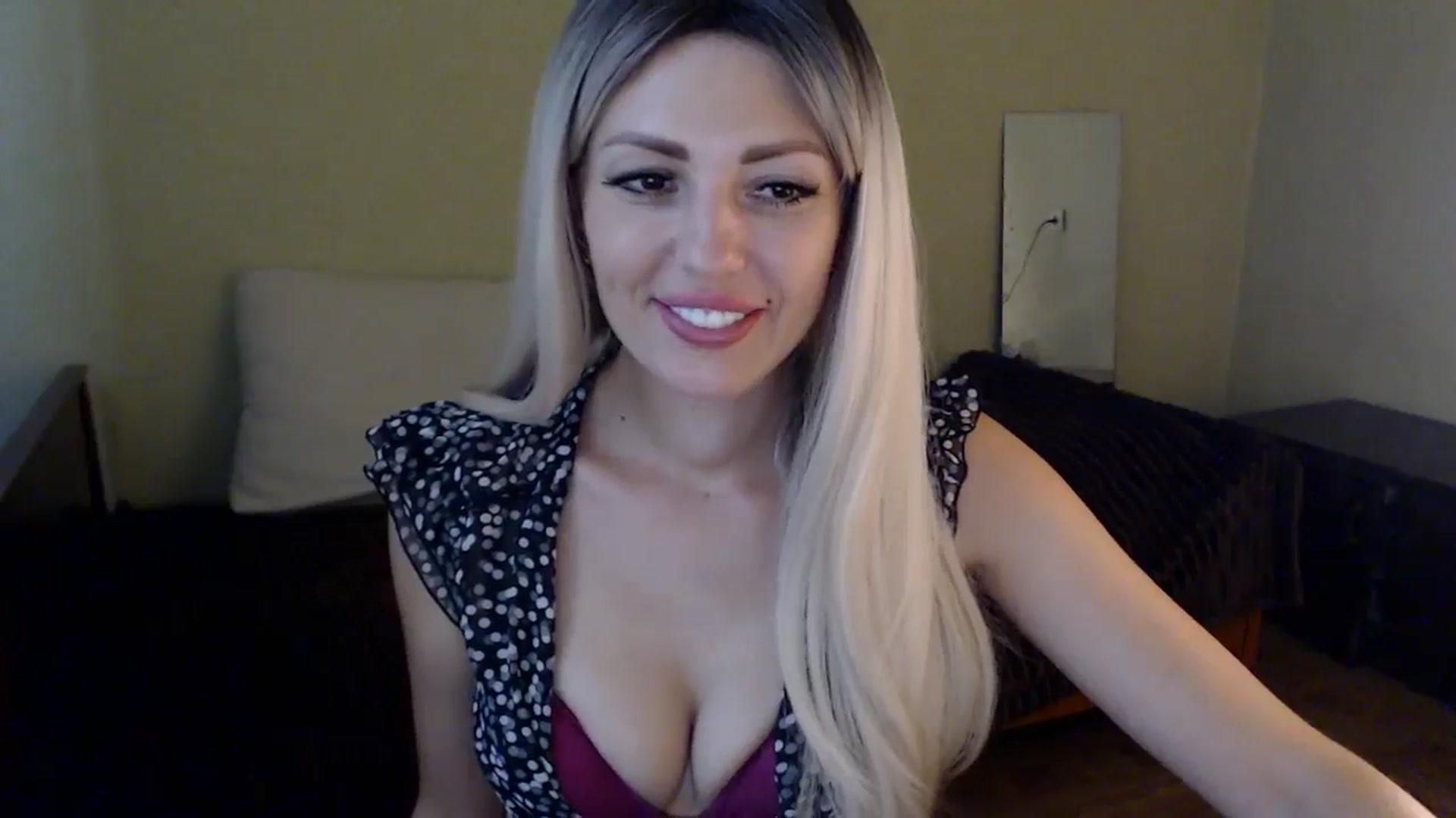 Gallery image thumbnail from Sabine8's myfreecams stream on, 07/22/2024, 11:53 image 10 of 20