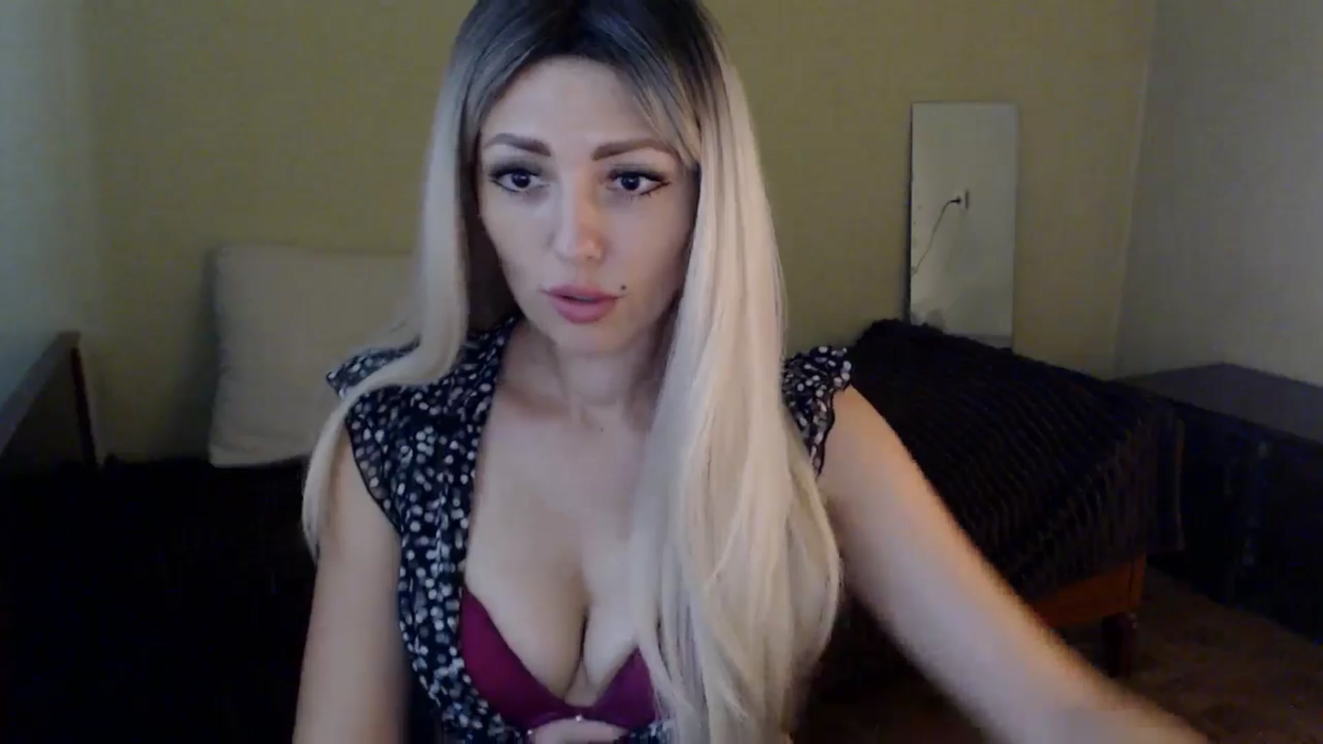 Gallery image thumbnail from Sabine8's myfreecams stream on, 07/22/2024, 11:53 image 2 of 20