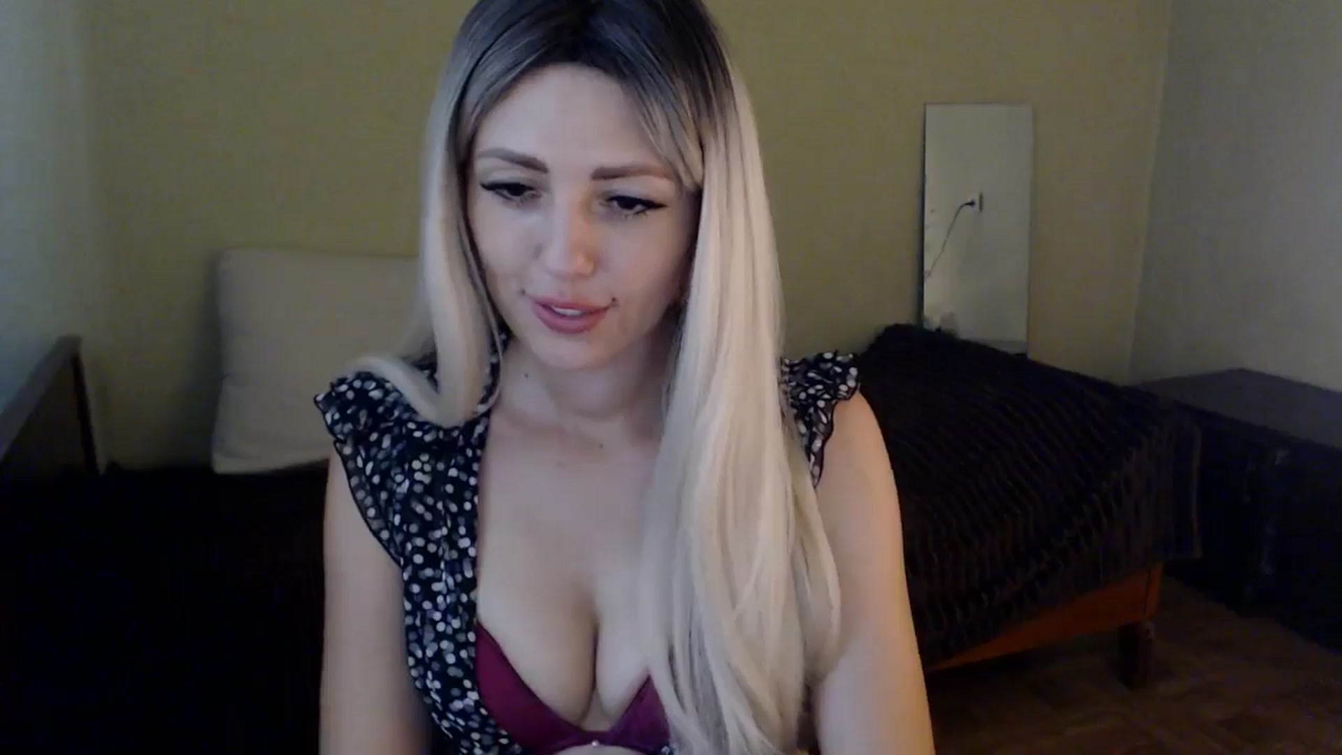 Gallery image thumbnail from Sabine8's myfreecams stream on, 07/22/2024, 11:53 image 6 of 20
