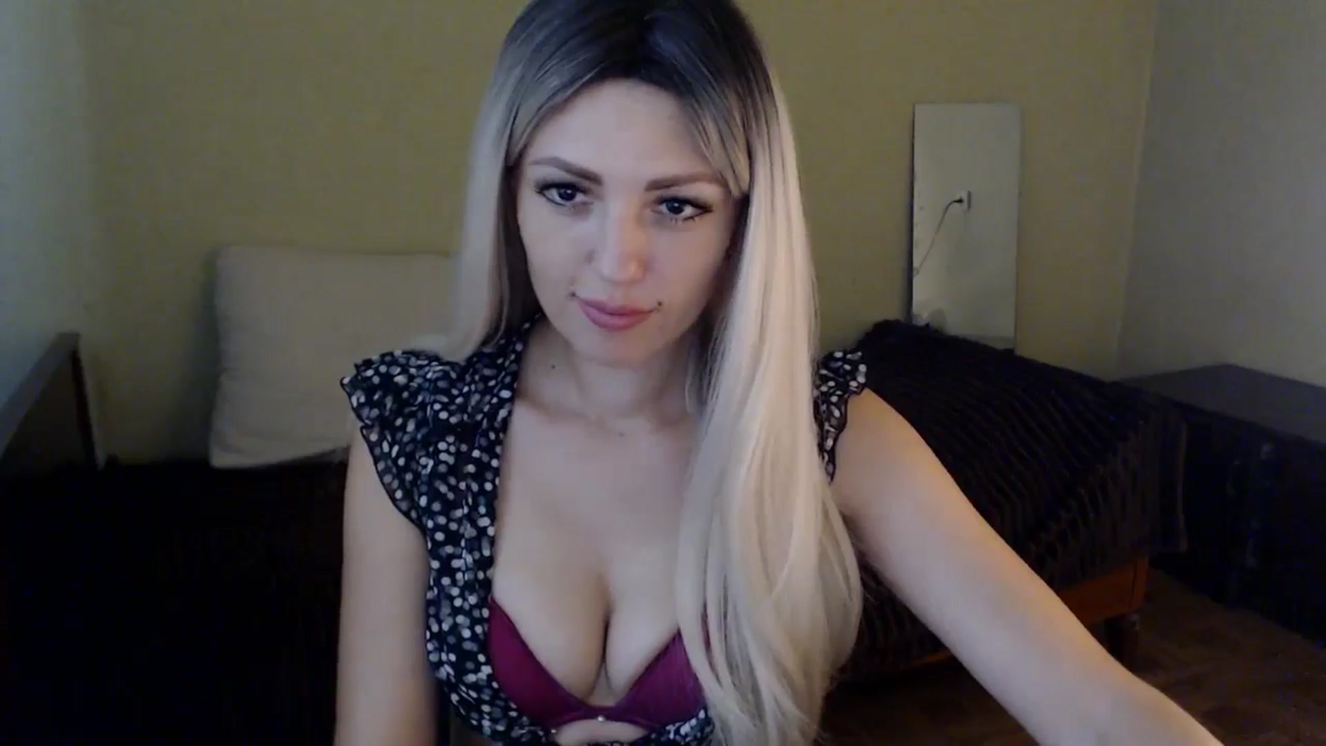 Gallery image thumbnail from Sabine8's myfreecams stream on, 07/22/2024, 11:53 image 4 of 20