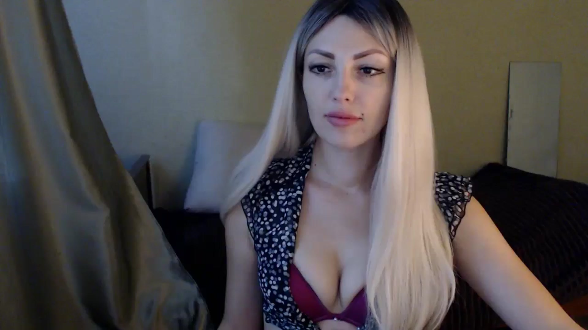 Gallery image thumbnail from Sabine8's myfreecams stream on, 07/25/2024, 11:10 image 1 of 20