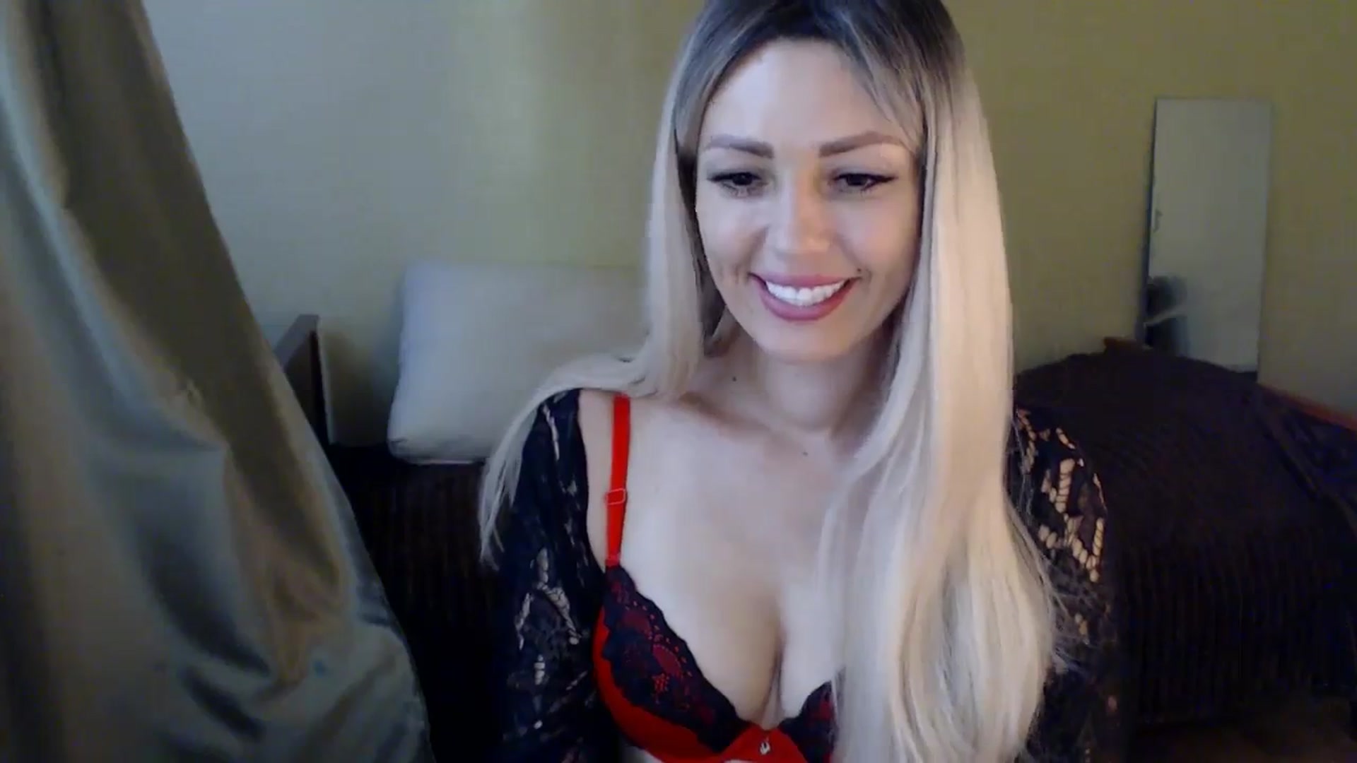 Gallery image thumbnail from Sabine8's myfreecams stream on, 07/31/2024, 13:51 image 7 of 20