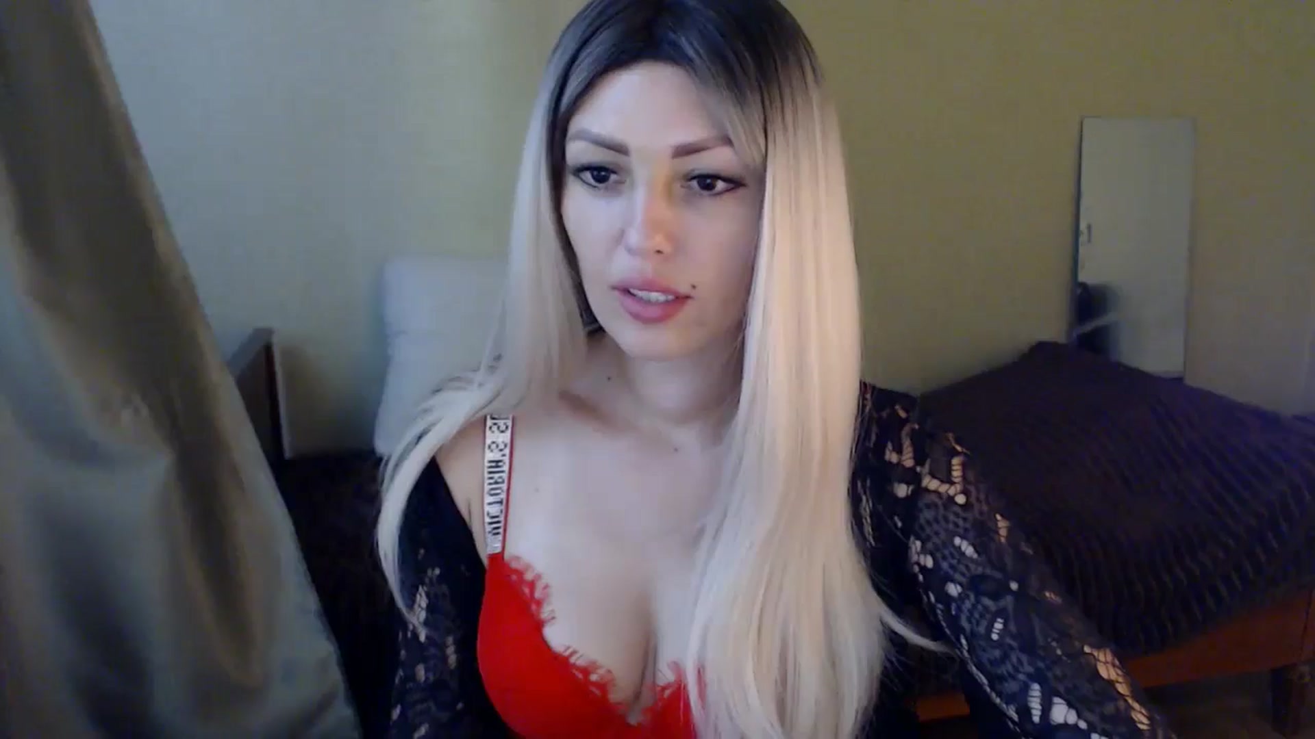 Gallery image thumbnail from Sabine8's myfreecams stream on, 08/02/2024, 13:43 image 6 of 20