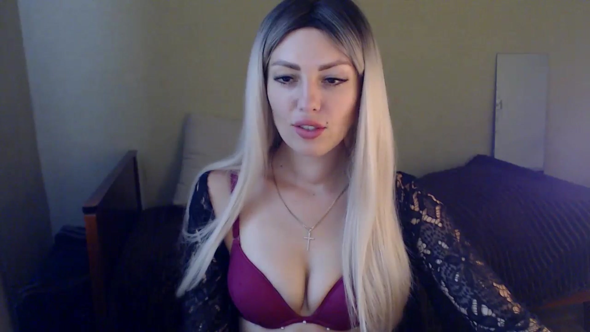 Gallery image thumbnail from Sabine8's myfreecams stream on, 08/06/2024, 10:11 image 3 of 20