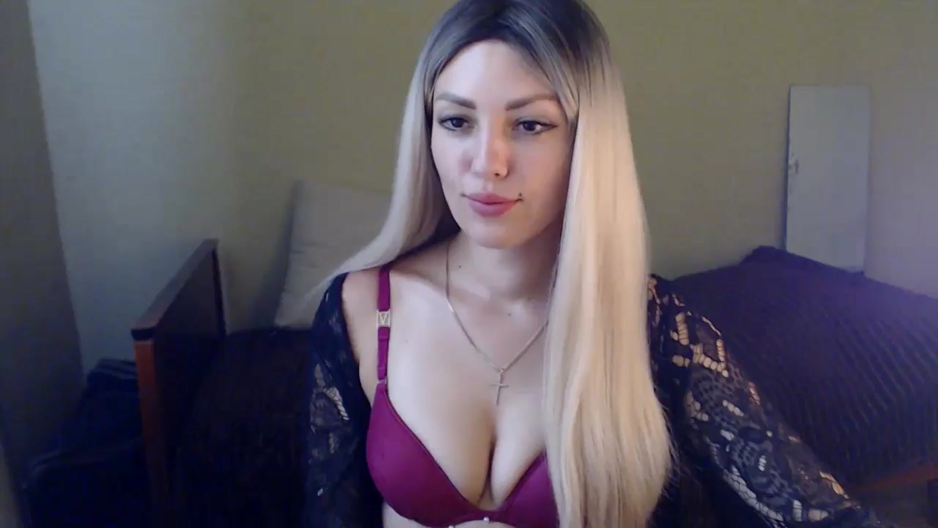 Gallery image thumbnail from Sabine8's myfreecams stream on, 08/06/2024, 10:11 image 1 of 20