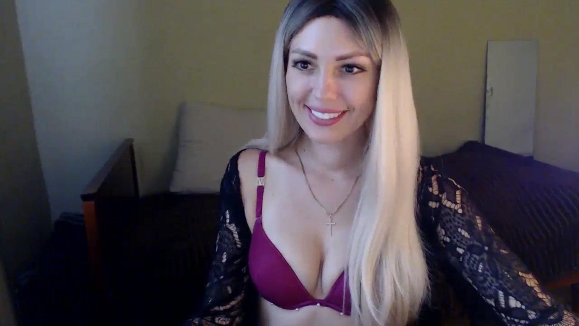 Gallery image thumbnail from Sabine8's myfreecams stream on, 08/06/2024, 10:11 image 14 of 20