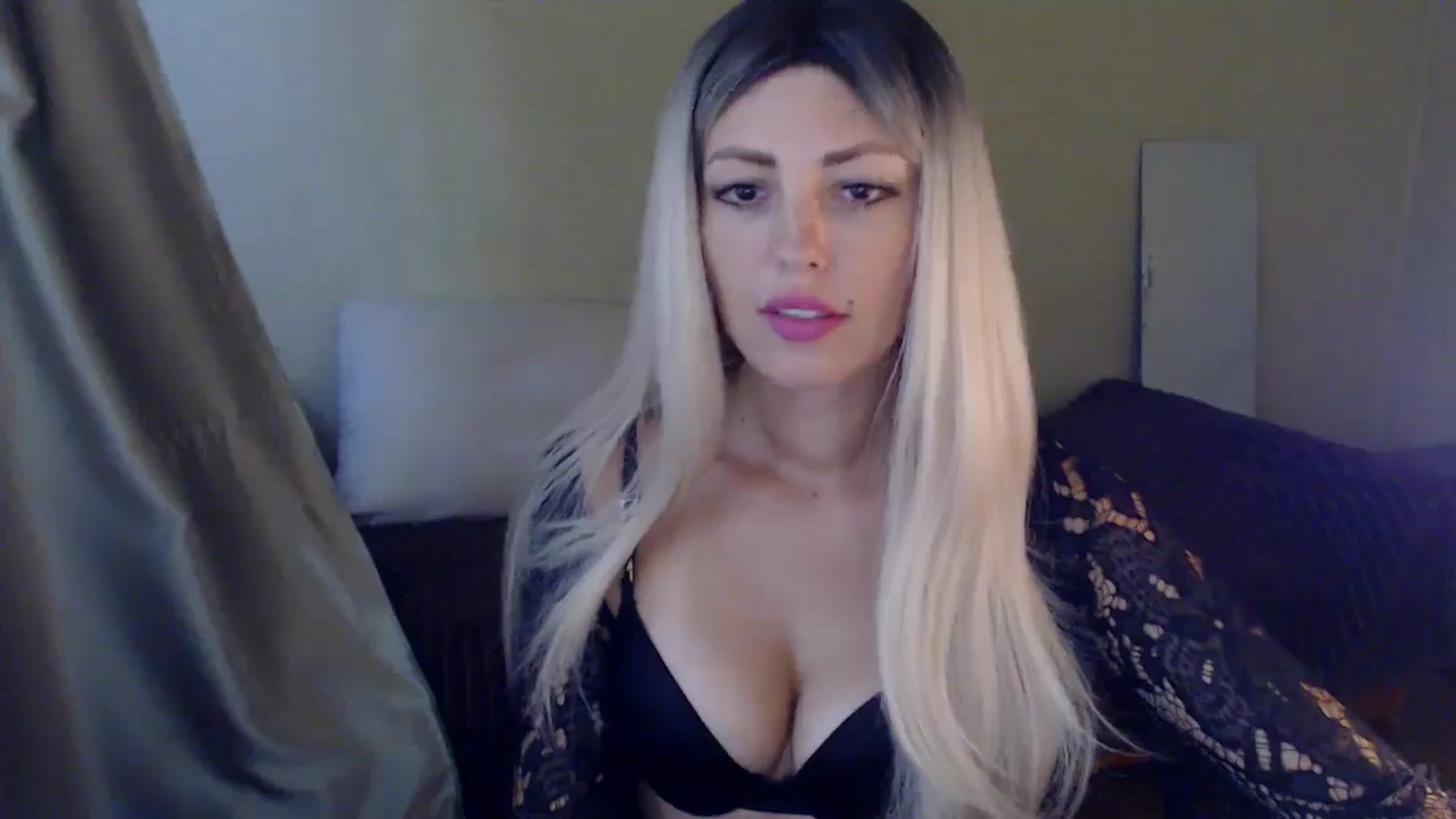 Gallery image thumbnail from Sabine8's myfreecams stream on, 09/12/2024, 09:26 image 13 of 20
