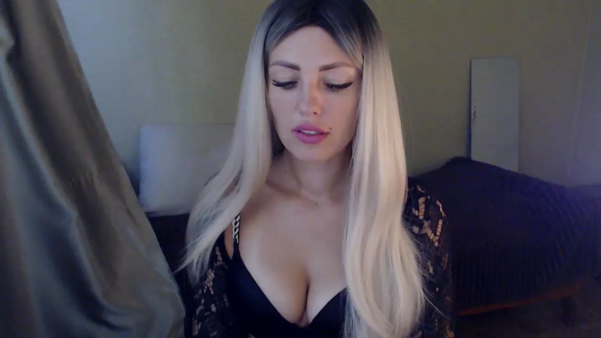Gallery image thumbnail from Sabine8's myfreecams stream on, 09/12/2024, 09:26 image 5 of 20