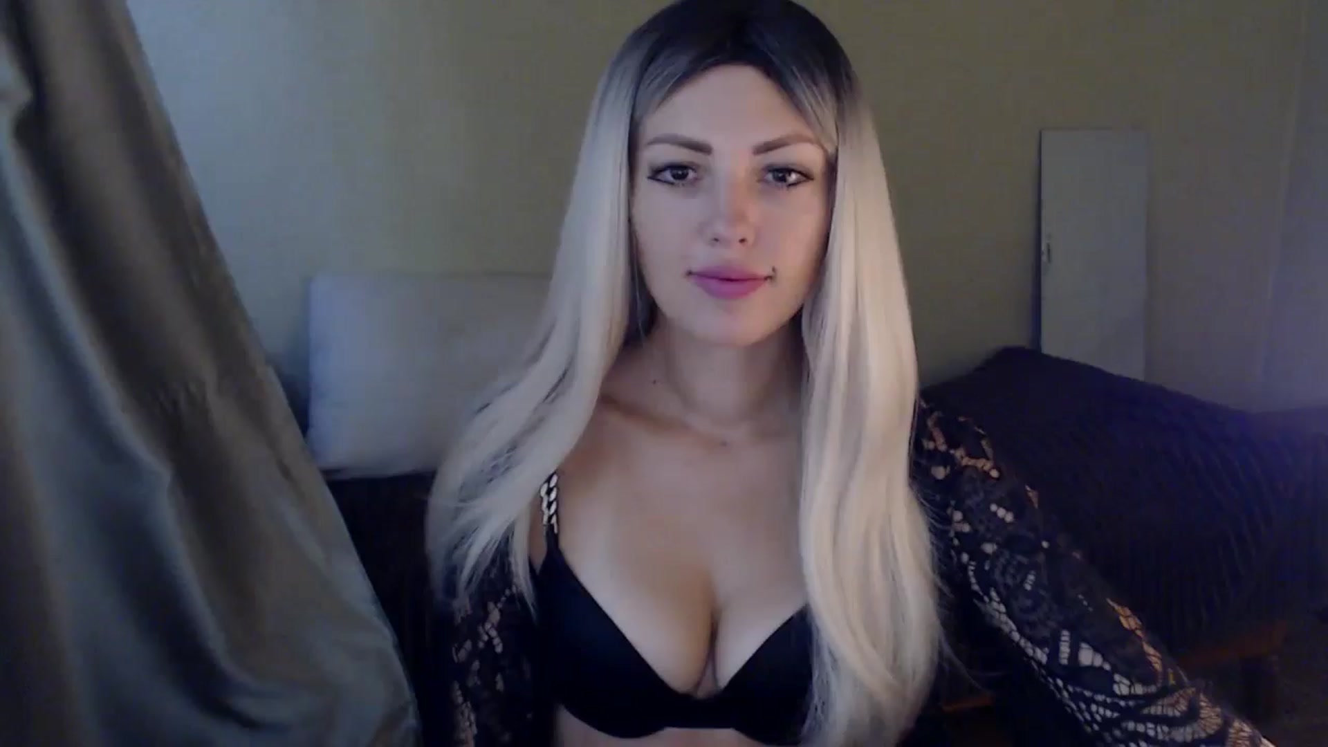 Gallery image thumbnail from Sabine8's myfreecams stream on, 09/12/2024, 09:26 image 1 of 20