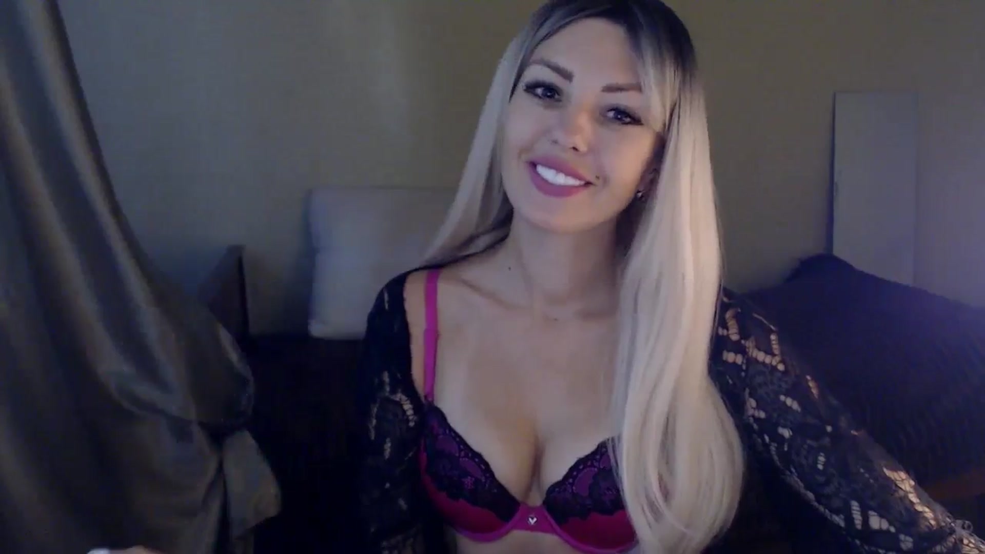 Gallery image thumbnail from Sabine8's myfreecams stream on, 09/19/2024, 08:46 image 14 of 20