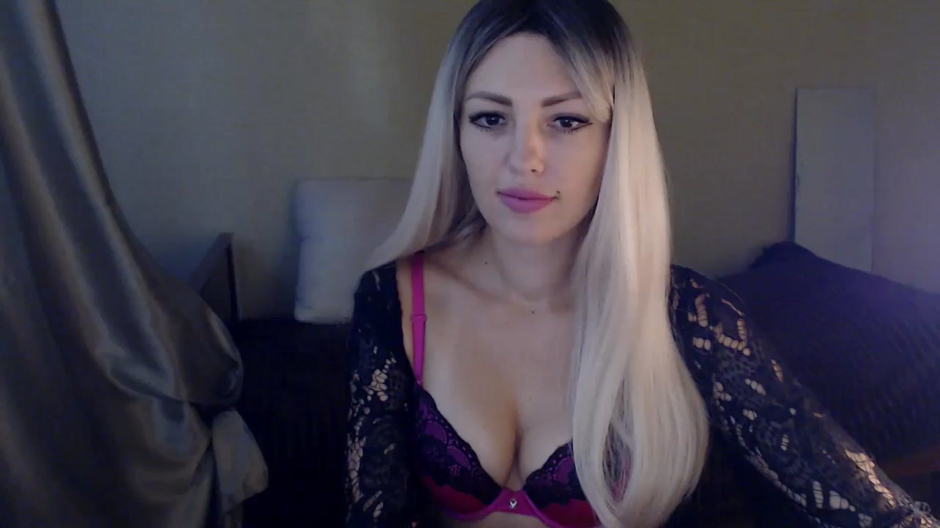 Gallery image thumbnail from Sabine8's myfreecams stream on, 09/19/2024, 08:46 image 16 of 20