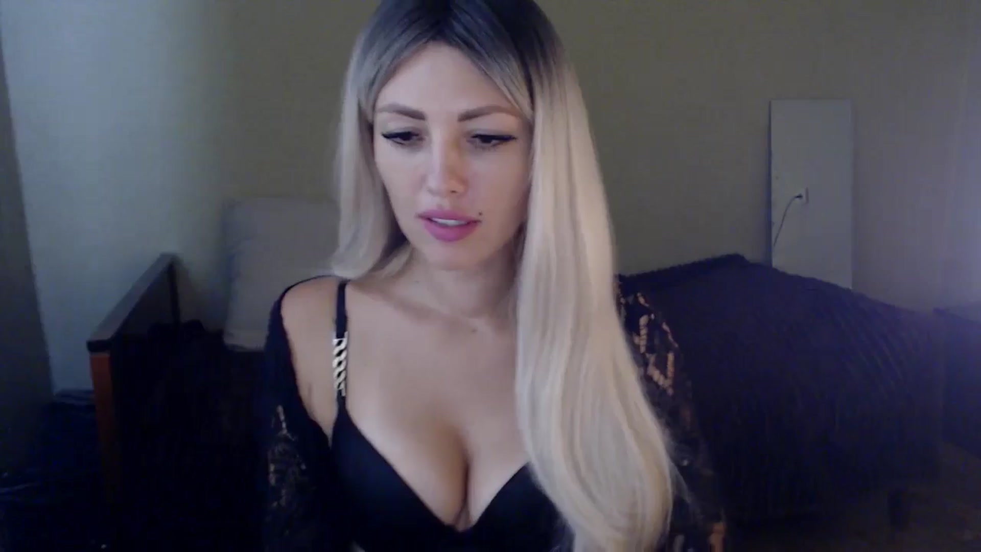Gallery image thumbnail from Sabine8's myfreecams stream on, 09/26/2024, 11:03 image 12 of 20