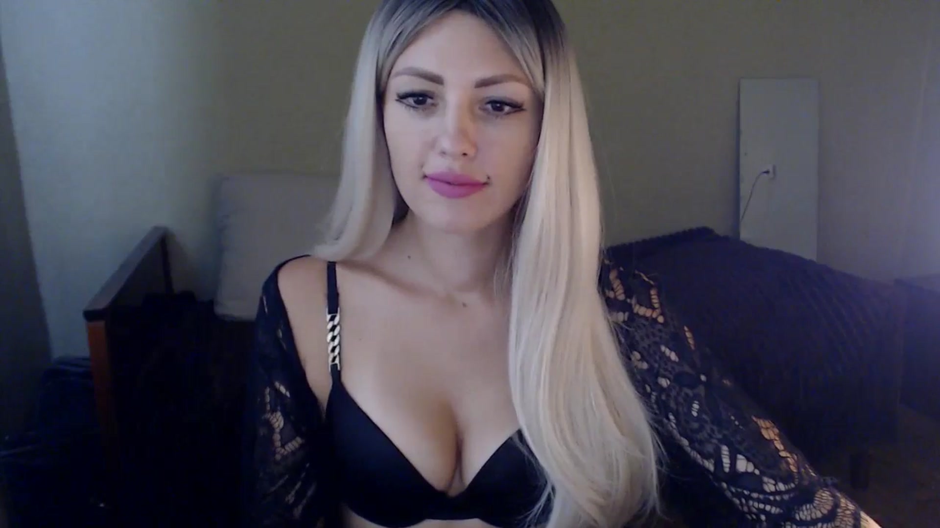 Gallery image thumbnail from Sabine8's myfreecams stream on, 09/26/2024, 11:03 image 16 of 20