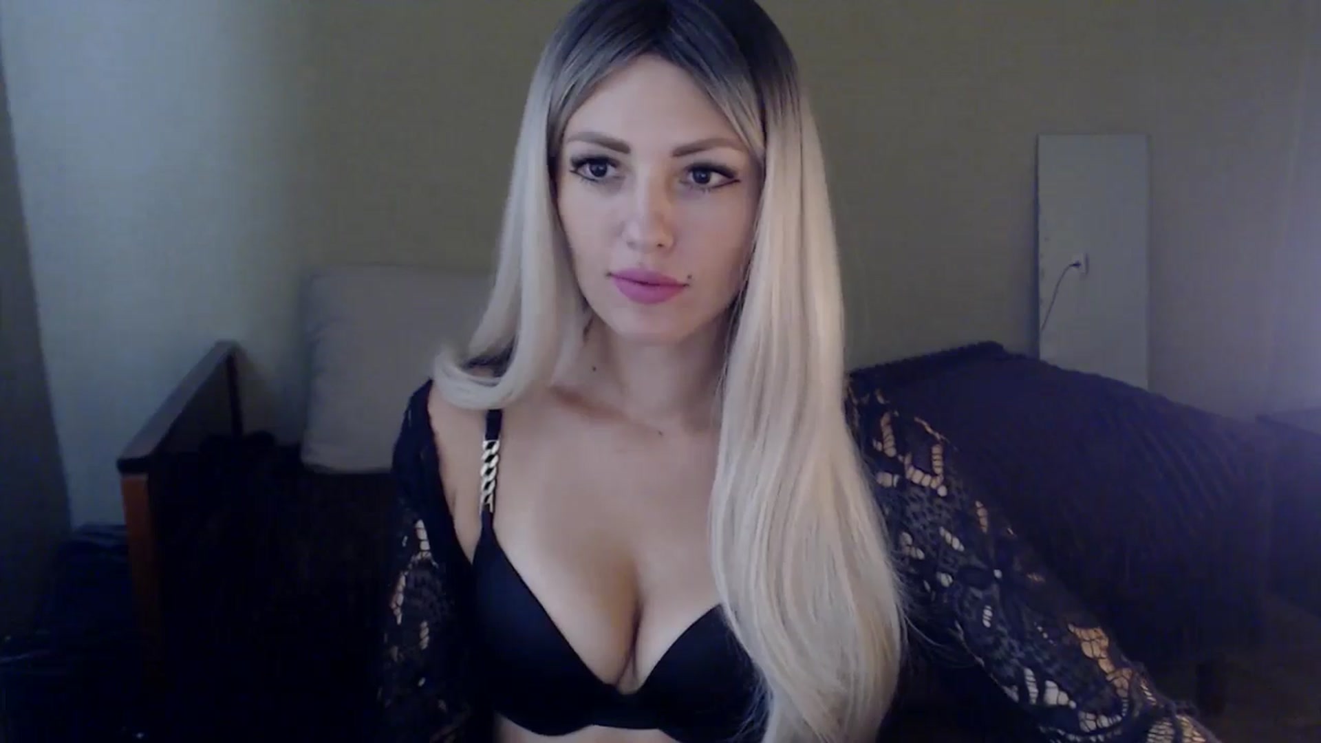 Gallery image thumbnail from Sabine8's myfreecams stream on, 09/26/2024, 11:03 image 8 of 20