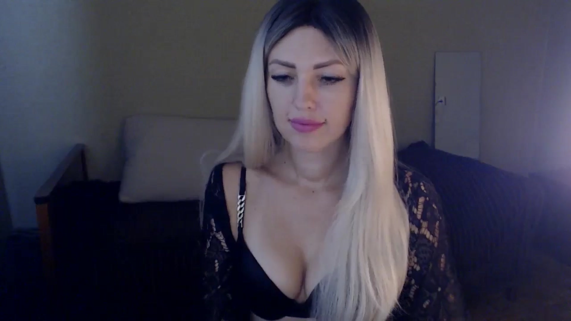 Gallery image thumbnail from Sabine8's myfreecams stream on, 10/01/2024, 10:18 image 4 of 20
