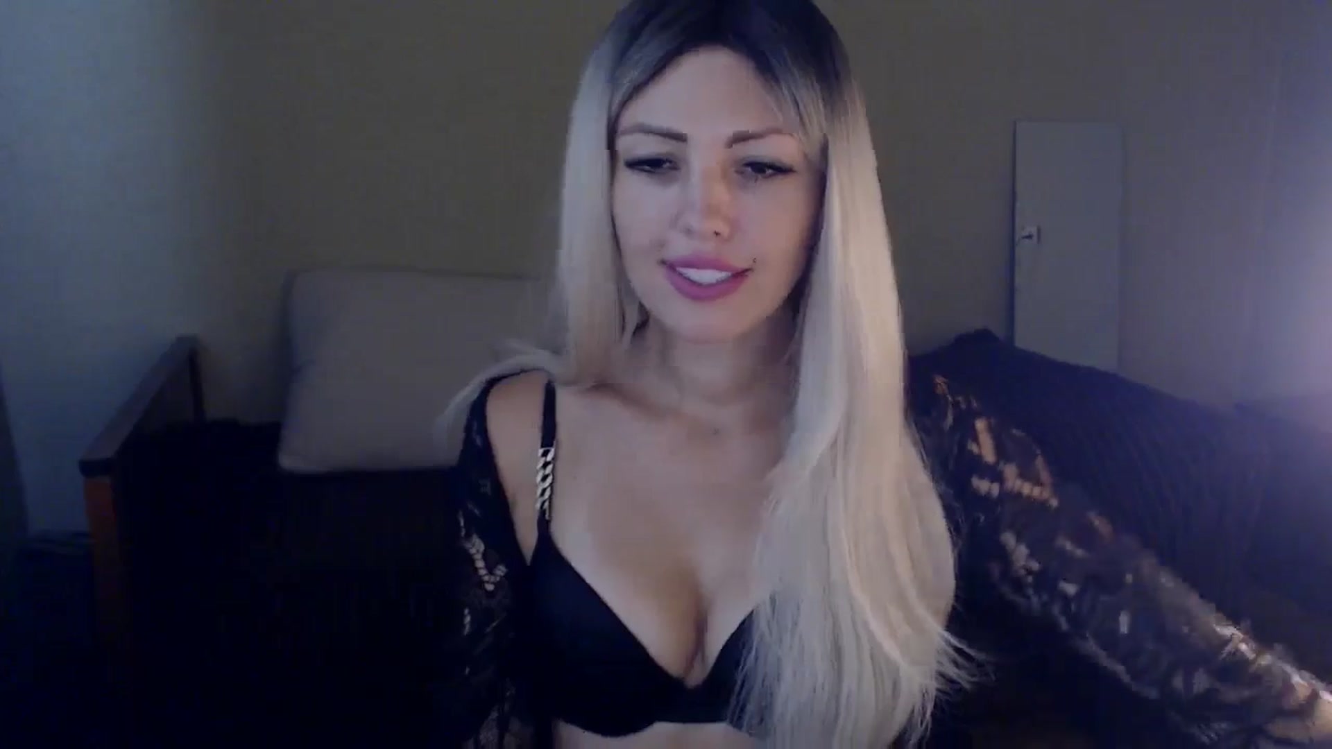 Gallery image thumbnail from Sabine8's myfreecams stream on, 10/01/2024, 10:18 image 17 of 20