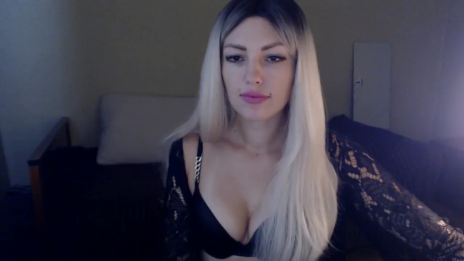 Gallery image thumbnail from Sabine8's myfreecams stream on, 10/01/2024, 10:18 image 6 of 20