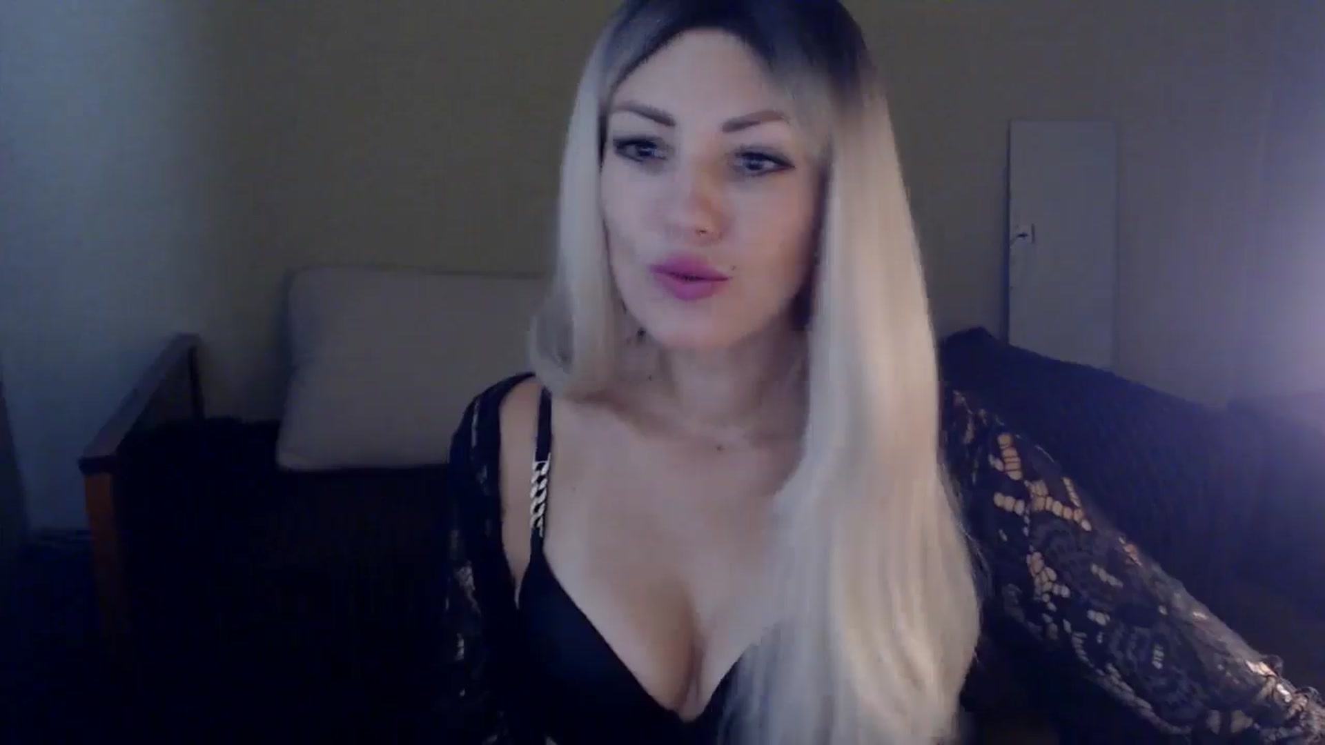 Gallery image thumbnail from Sabine8's myfreecams stream on, 10/01/2024, 10:18 image 18 of 20