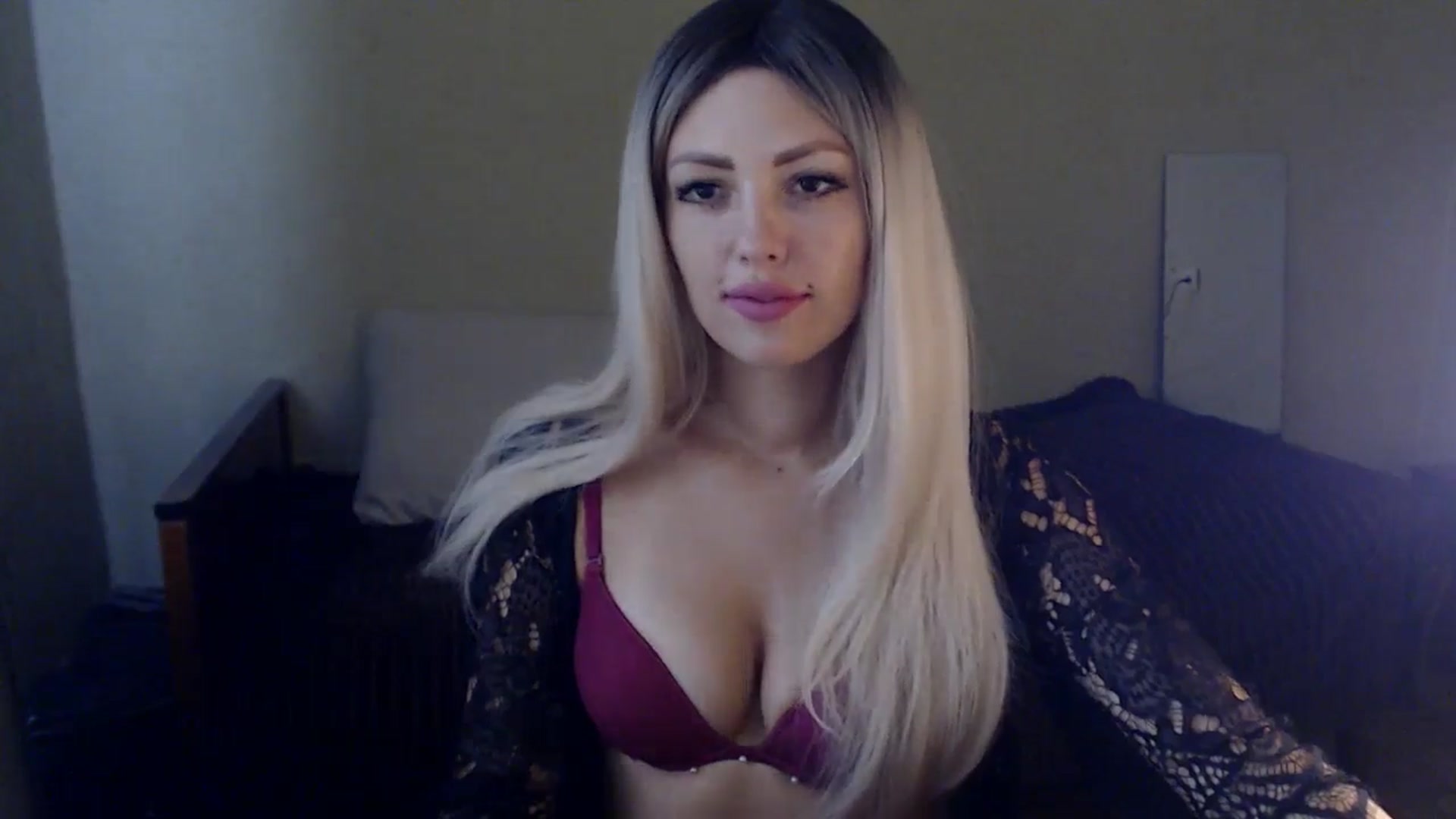 Gallery image thumbnail from Sabine8's myfreecams stream on, 10/05/2024, 10:20 image 3 of 20