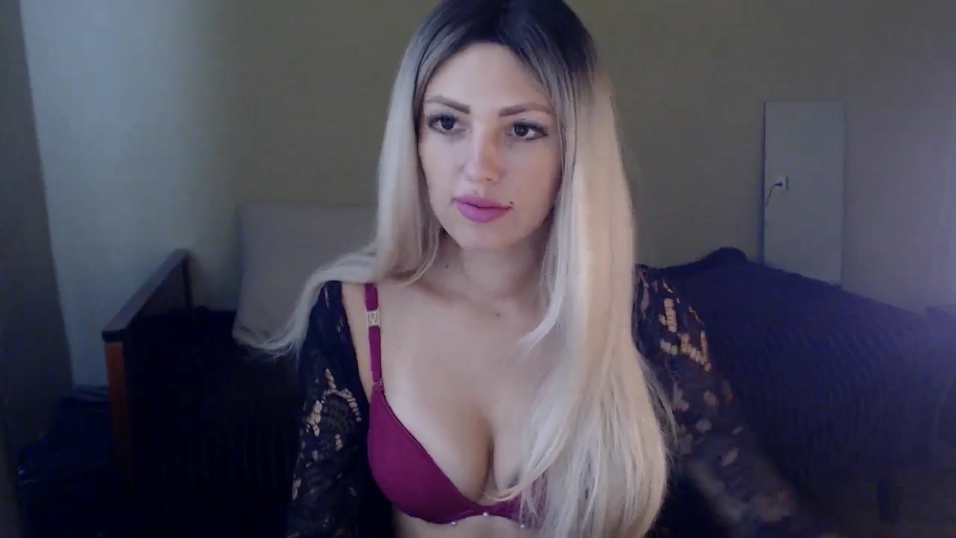 Gallery image thumbnail from Sabine8's myfreecams stream on, 10/05/2024, 10:20 image 7 of 20