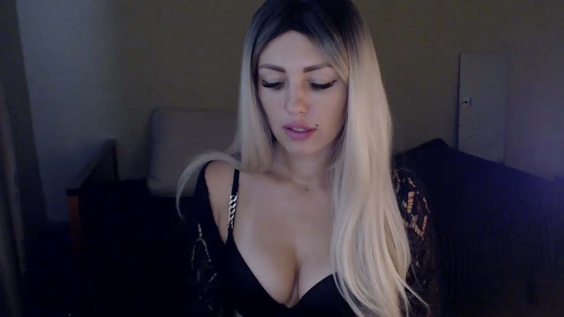 Gallery image thumbnail from Sabine8's myfreecams stream on, 10/08/2024, 08:53 image 9 of 20