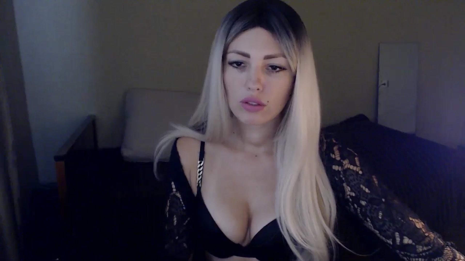 Gallery image thumbnail from Sabine8's myfreecams stream on, 10/08/2024, 08:53 image 12 of 20