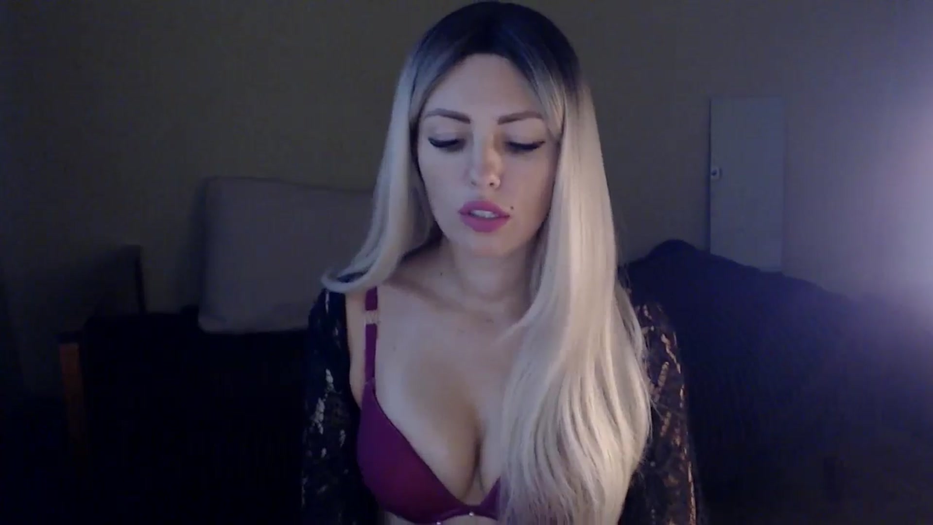 Gallery image thumbnail from Sabine8's myfreecams stream on, 10/21/2024, 12:03 image 6 of 20