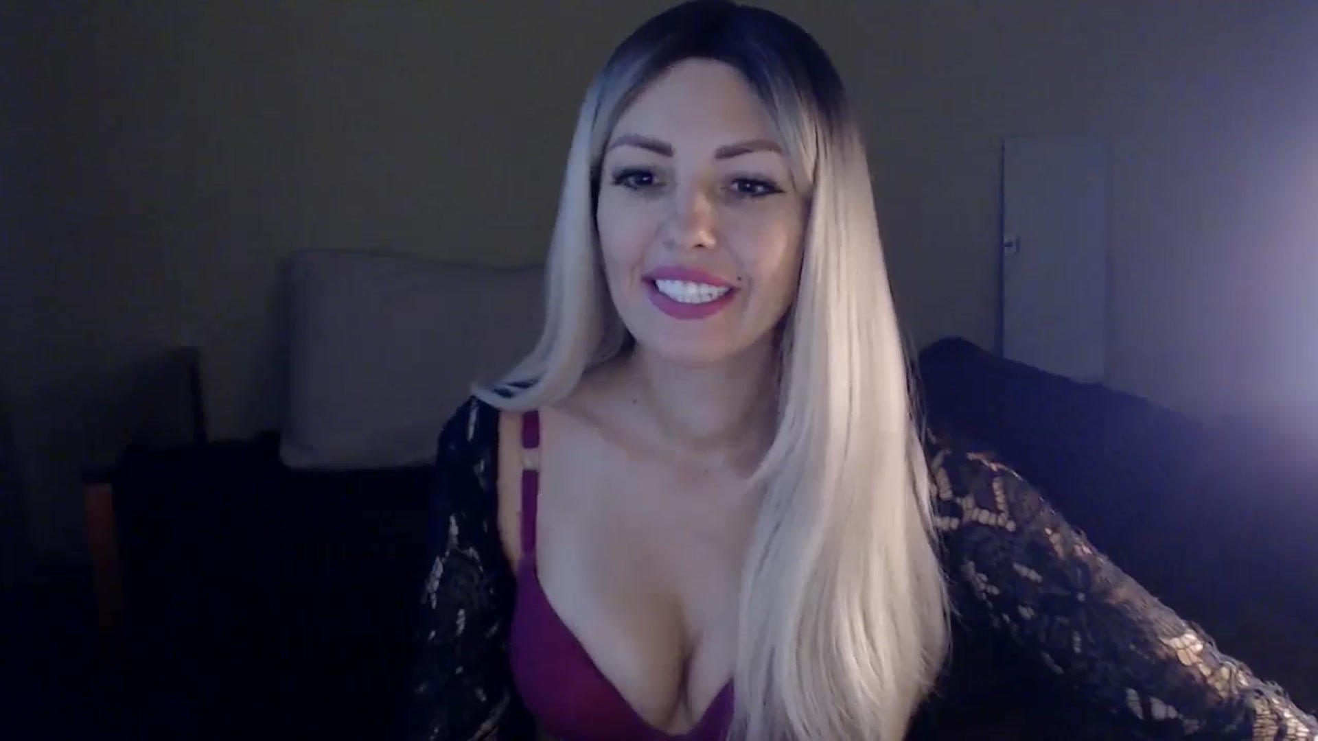 Gallery image thumbnail from Sabine8's myfreecams stream on, 10/21/2024, 12:03 image 11 of 20