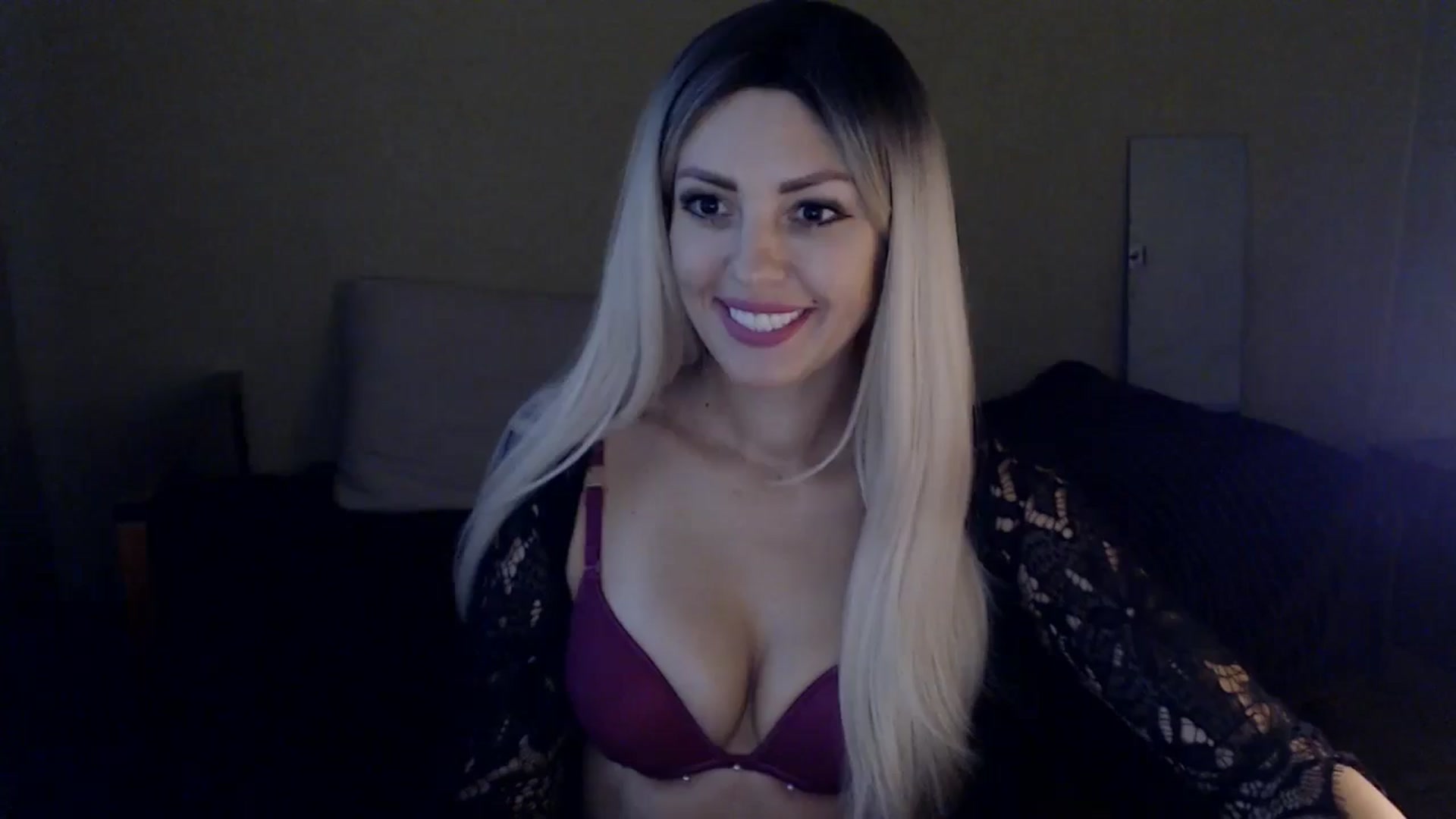 Gallery image thumbnail from Sabine8's myfreecams stream on, 10/21/2024, 13:53 image 1 of 20