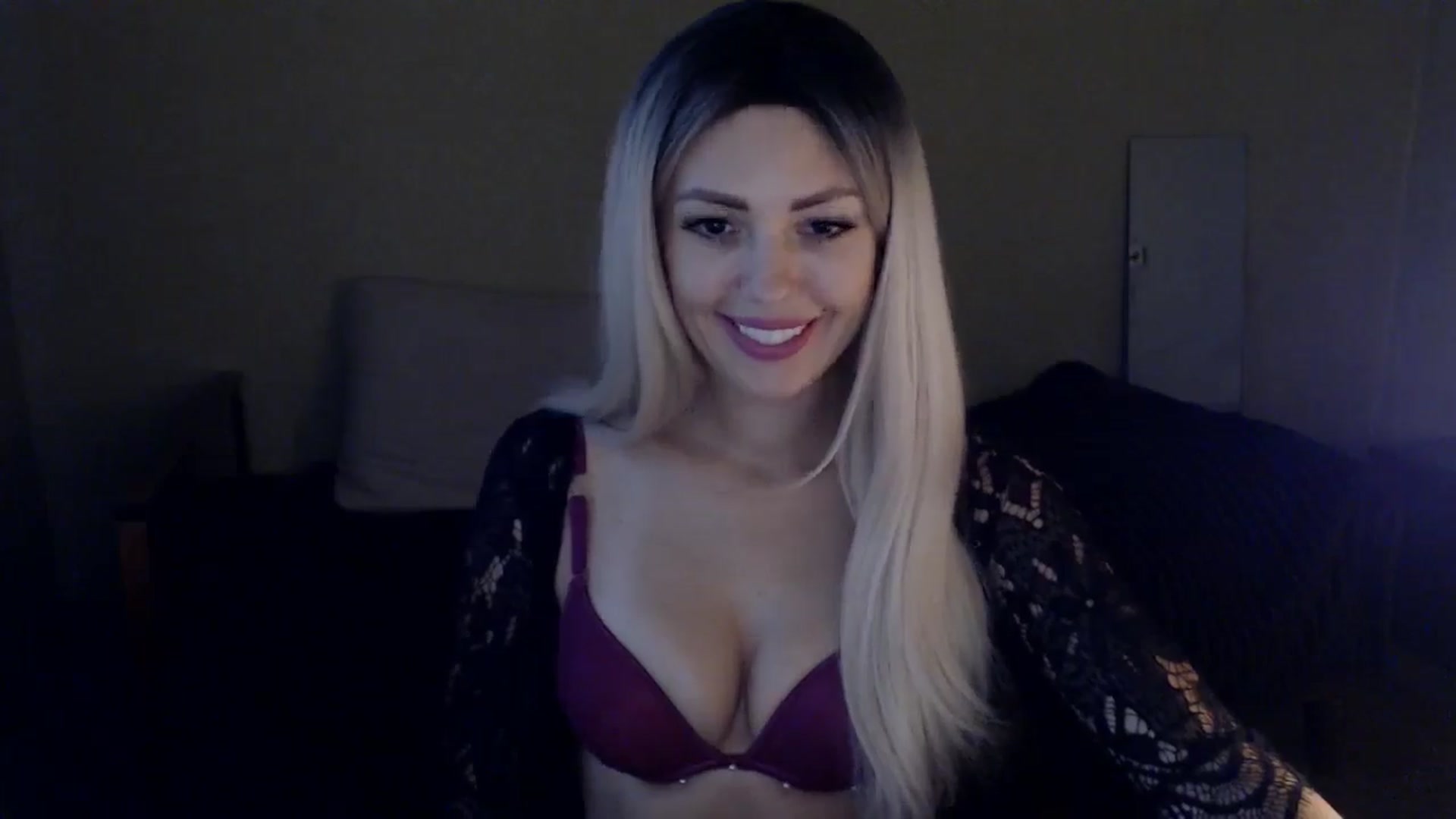 Gallery image thumbnail from Sabine8's myfreecams stream on, 10/21/2024, 13:53 image 5 of 20