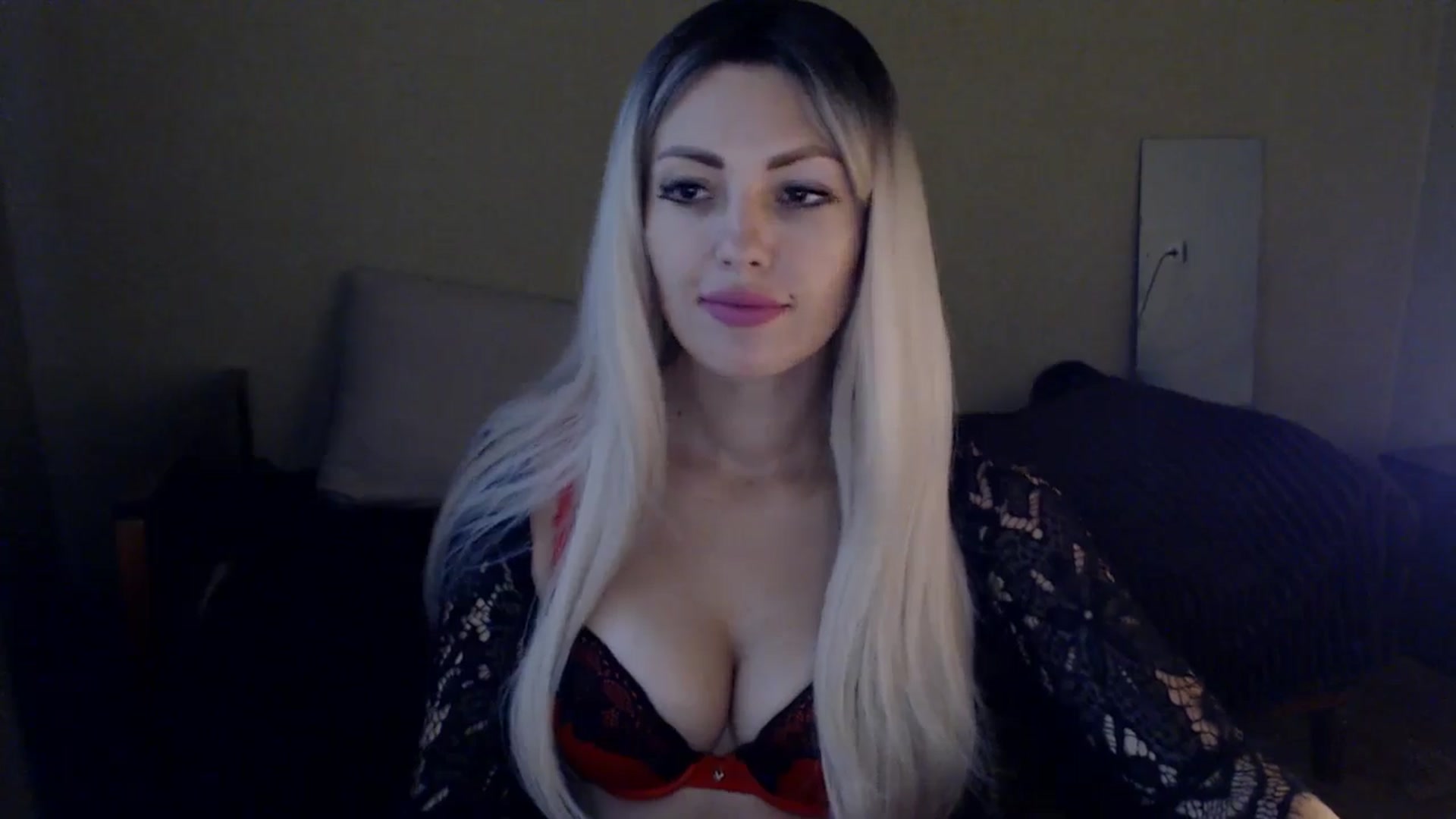 Gallery image thumbnail from Sabine8's myfreecams stream on, 10/22/2024, 10:48 image 8 of 20