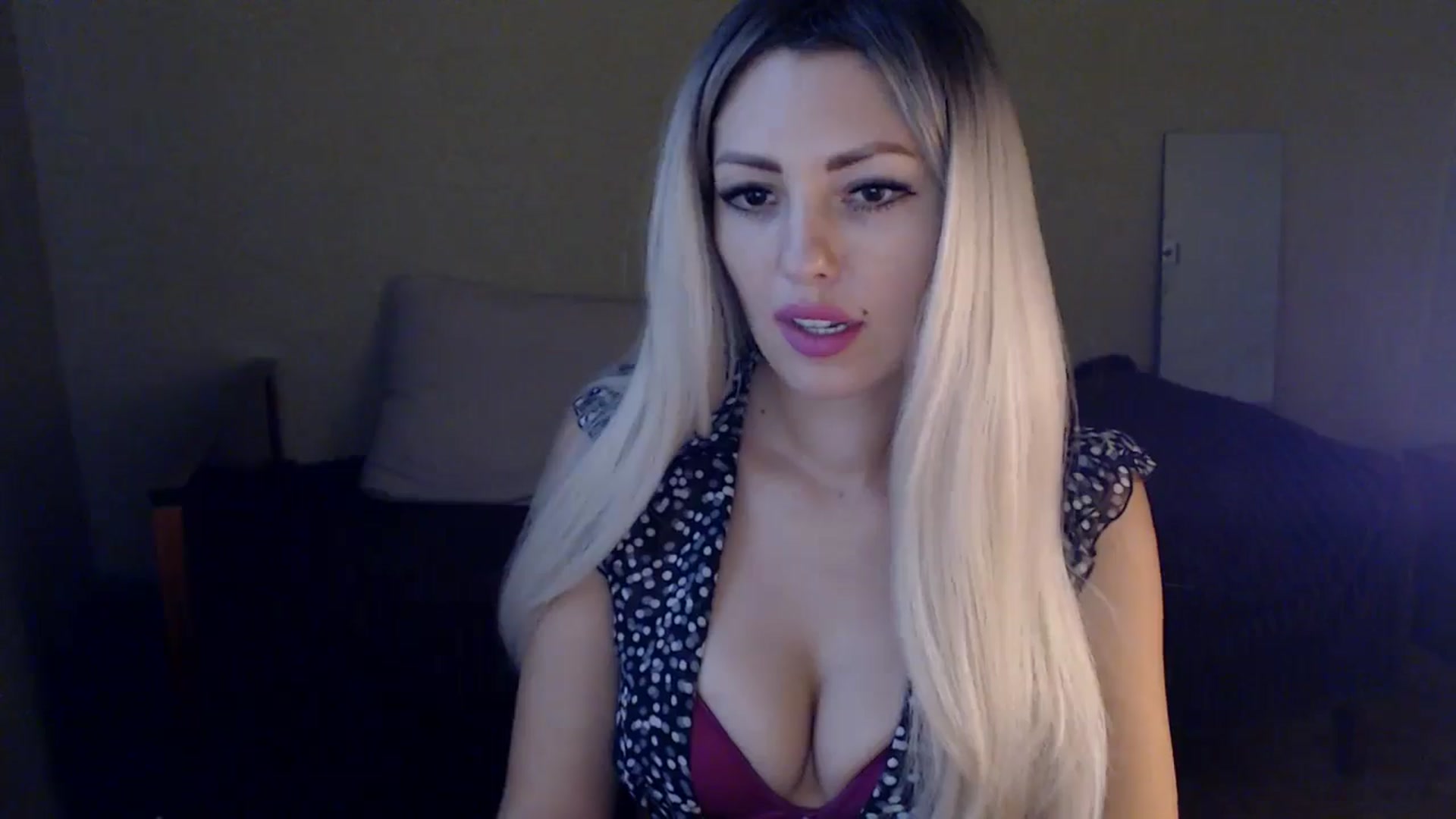 Gallery image thumbnail from Sabine8's myfreecams stream on, 10/26/2024, 12:08 image 20 of 20