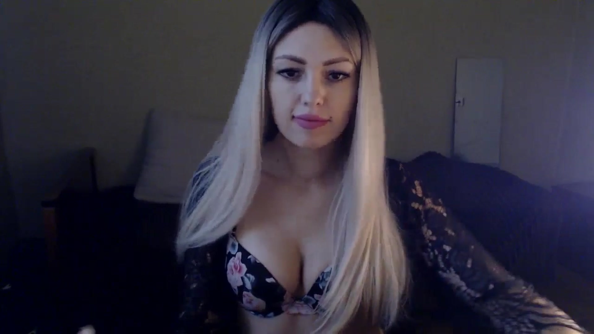 Gallery image thumbnail from Sabine8's myfreecams stream on, 10/29/2024, 11:32 image 19 of 20