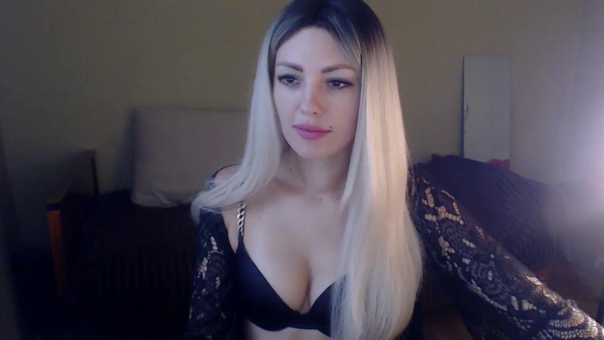 Gallery image thumbnail from Sabine8's myfreecams stream on, 11/05/2024, 10:33 image 18 of 20