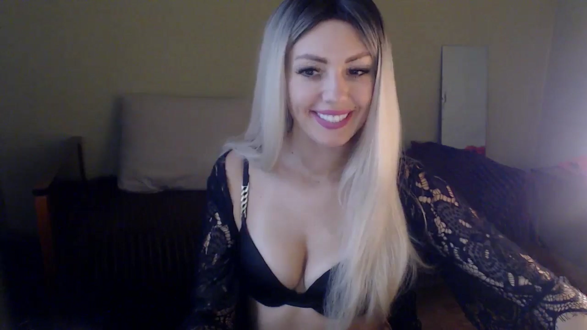 Gallery image thumbnail from Sabine8's myfreecams stream on, 11/05/2024, 11:22 image 4 of 20