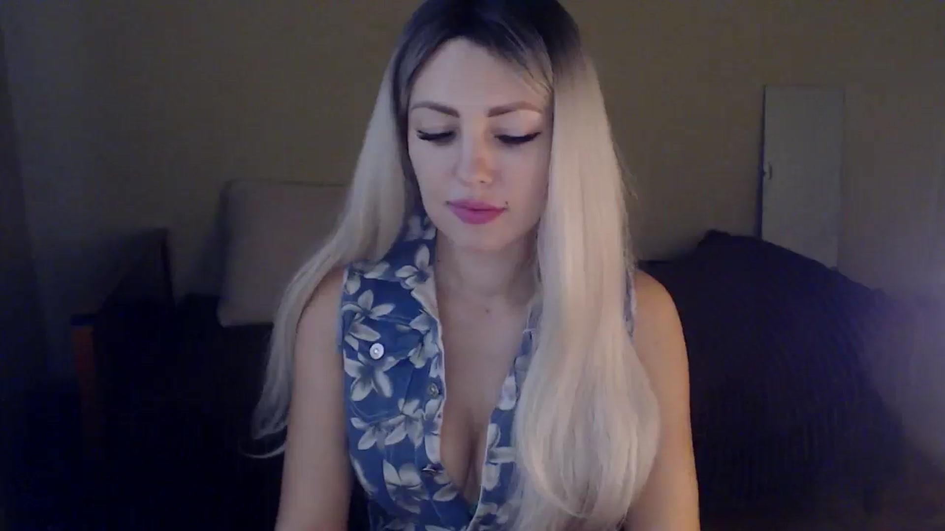 Gallery image thumbnail from Sabine8's myfreecams stream on, 11/23/2024, 12:01 image 13 of 20