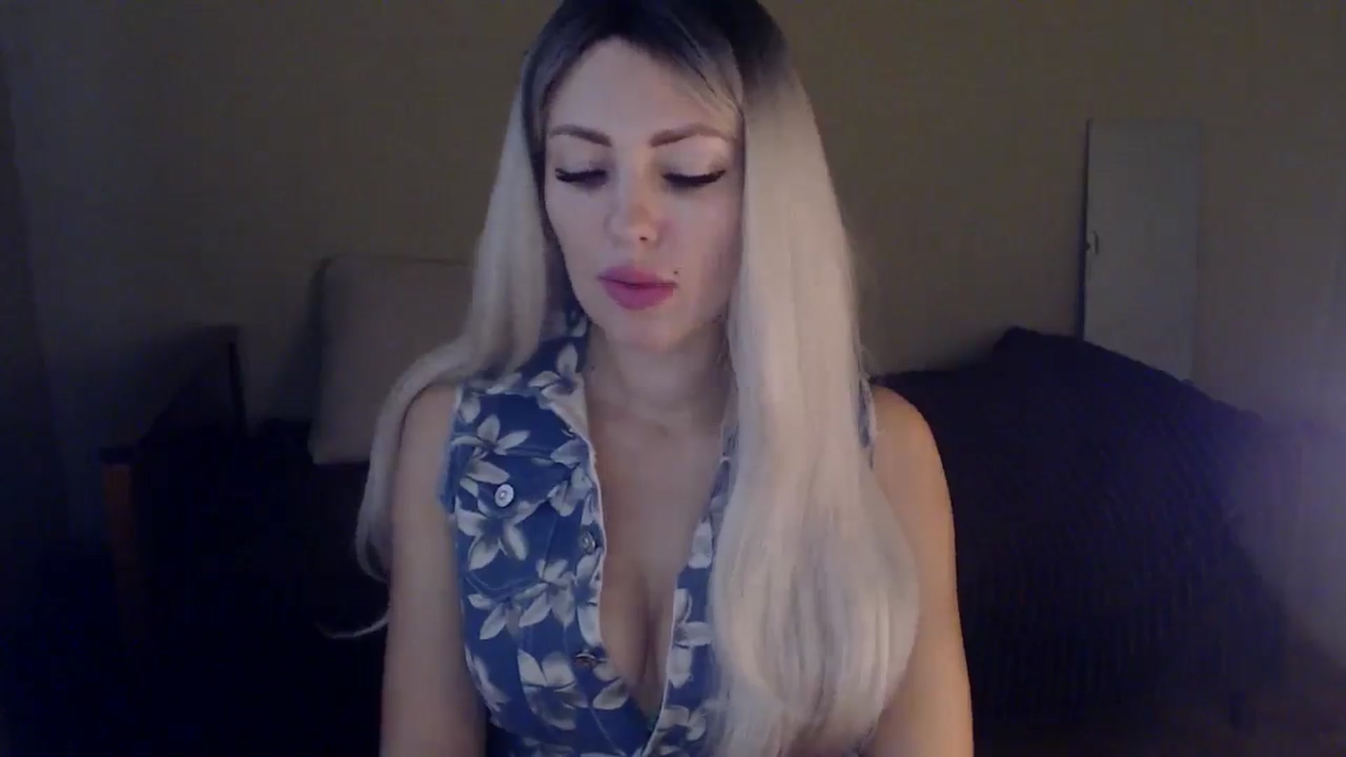 Gallery image thumbnail from Sabine8's myfreecams stream on, 11/23/2024, 12:01 image 15 of 20
