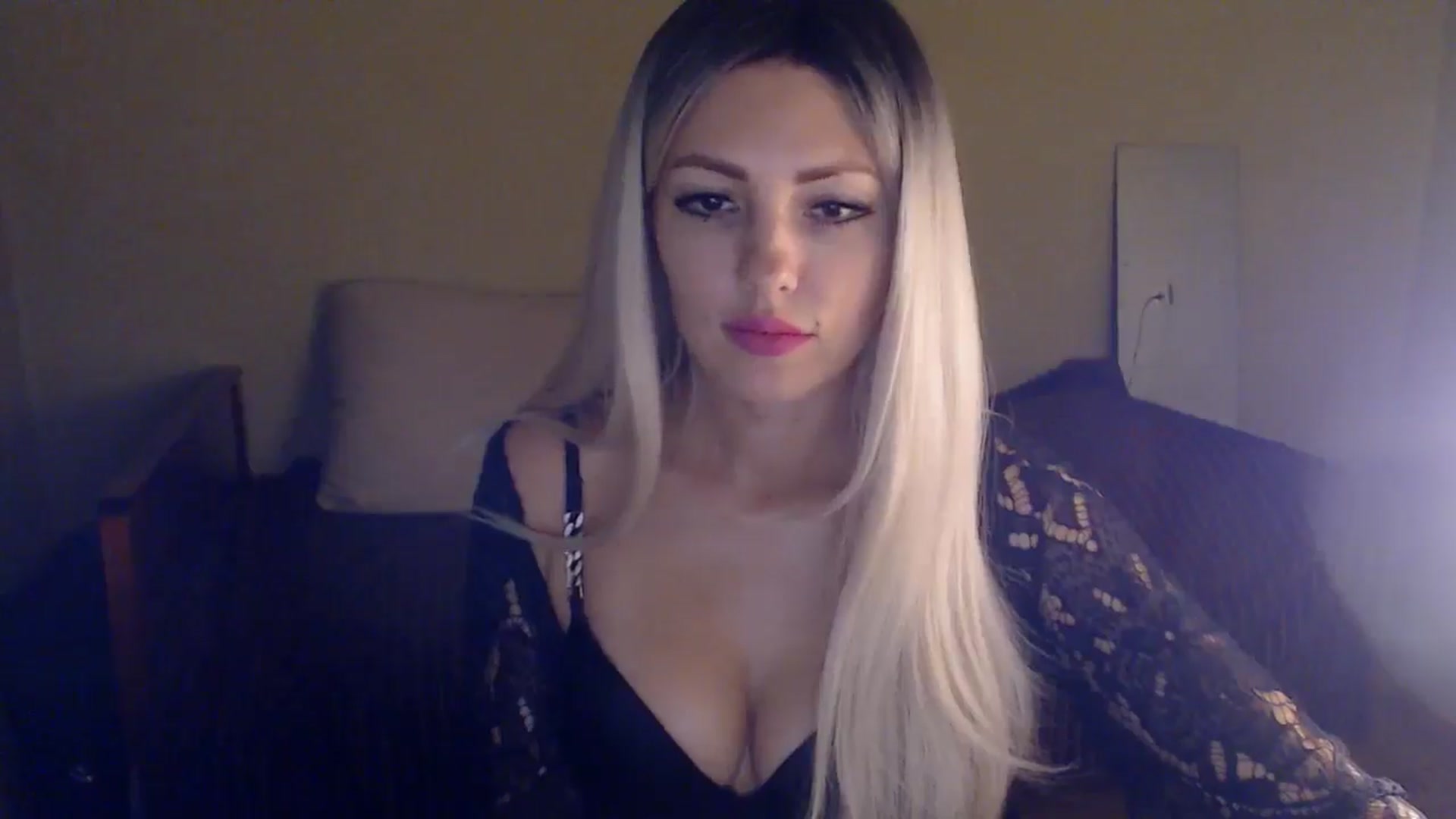 Gallery image thumbnail from Sabine8's myfreecams stream on, 11/27/2024, 15:10 image 4 of 20