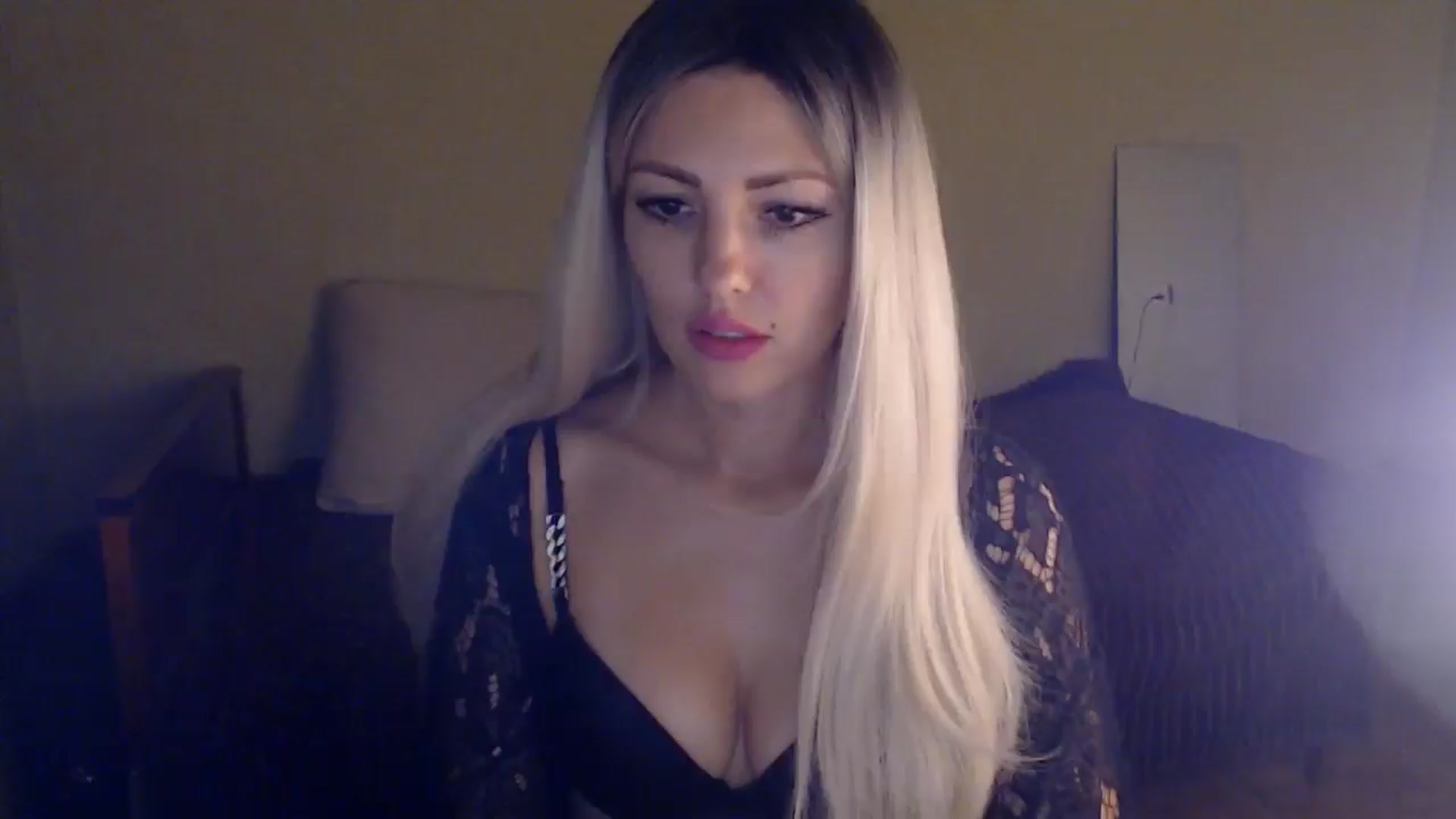 Gallery image thumbnail from Sabine8's myfreecams stream on, 11/27/2024, 15:10 image 16 of 20