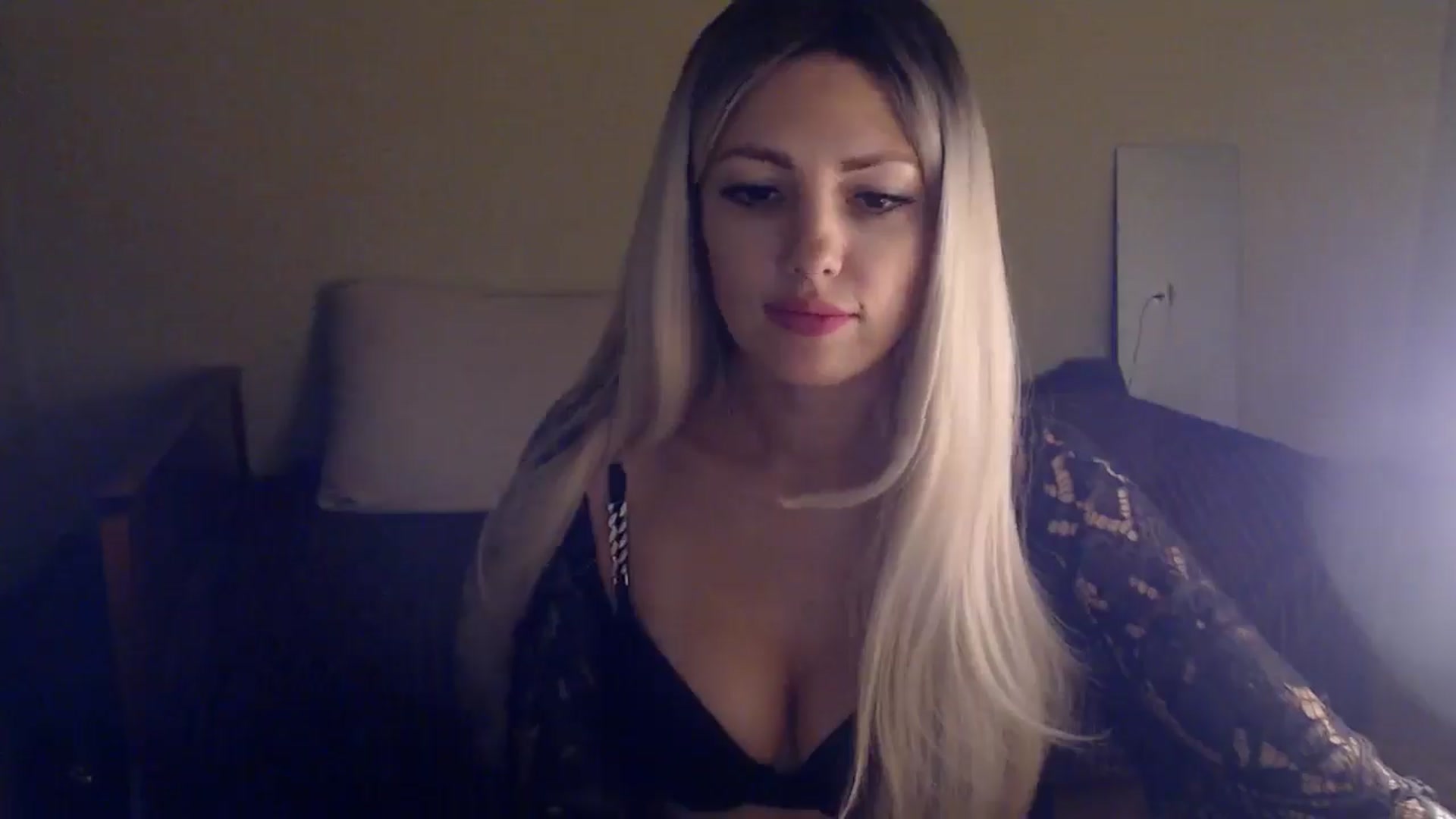 Gallery image thumbnail from Sabine8's myfreecams stream on, 11/27/2024, 15:10 image 19 of 20