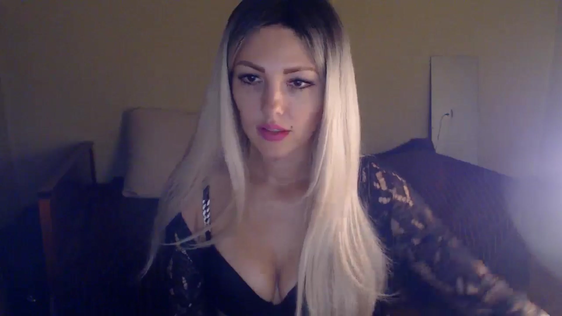 Gallery image thumbnail from Sabine8's myfreecams stream on, 11/27/2024, 15:10 image 10 of 20