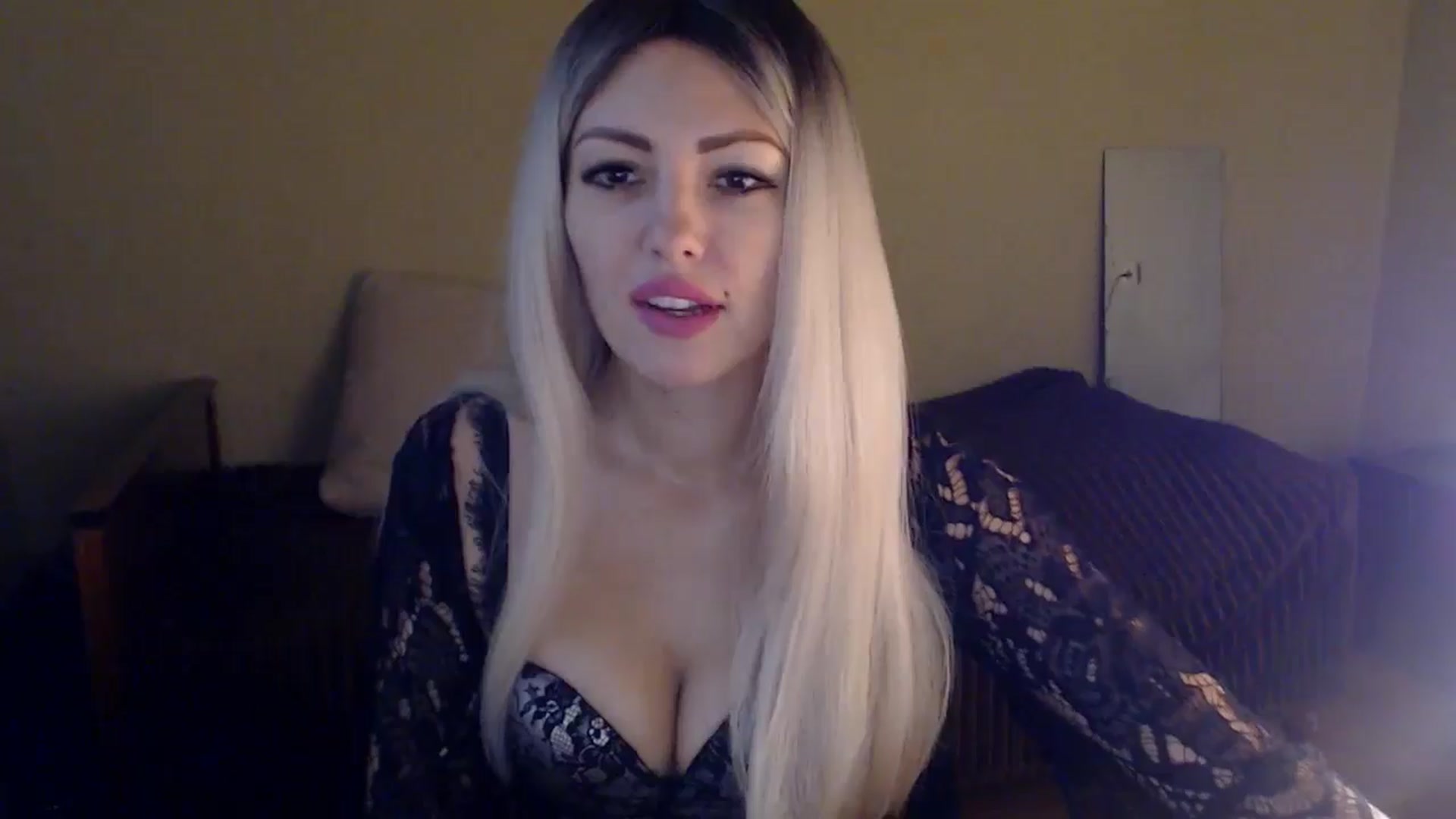 Gallery image thumbnail from Sabine8's myfreecams stream on, 12/03/2024, 09:23 image 8 of 20