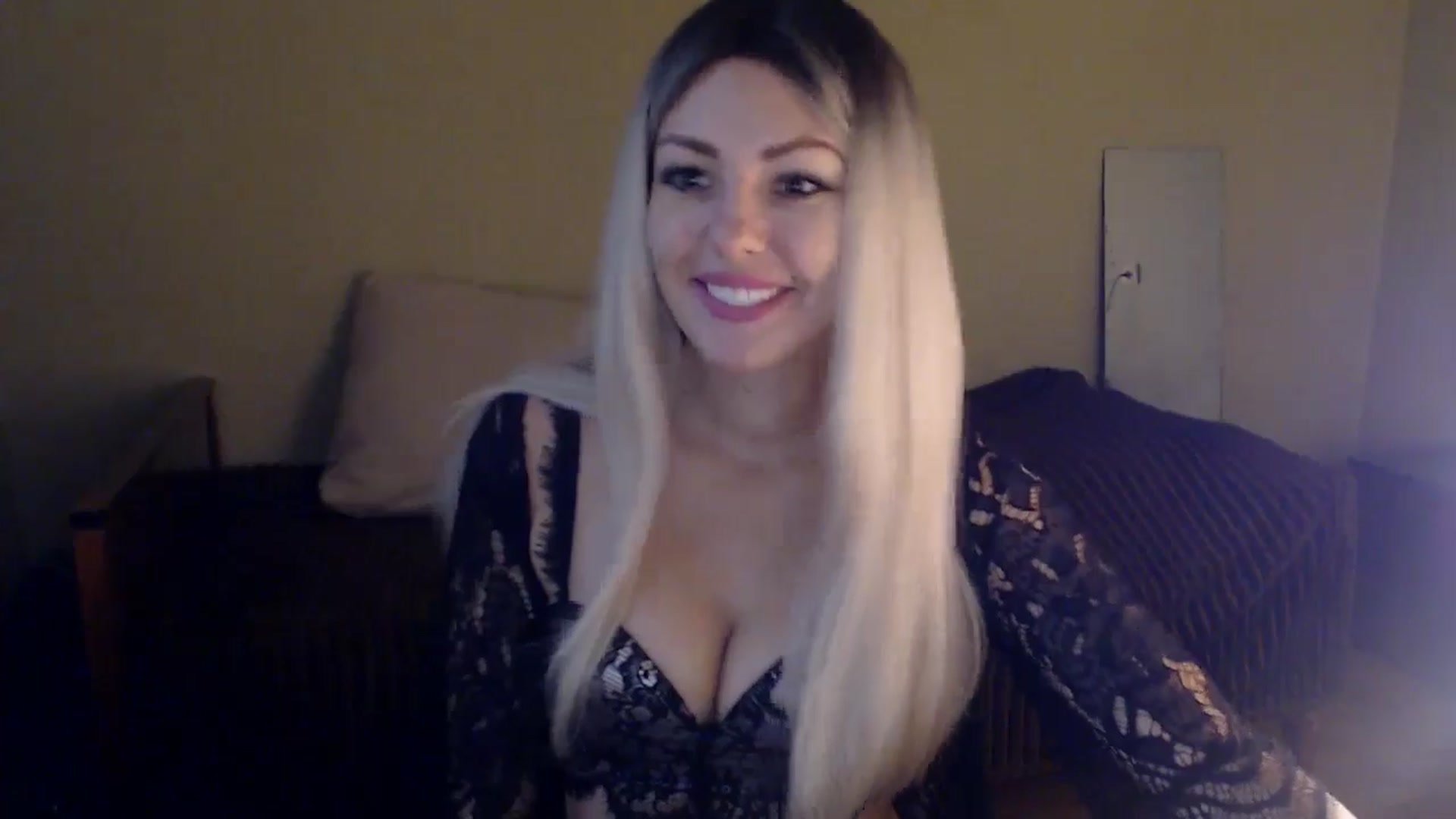 Gallery image thumbnail from Sabine8's myfreecams stream on, 12/03/2024, 09:23 image 3 of 20