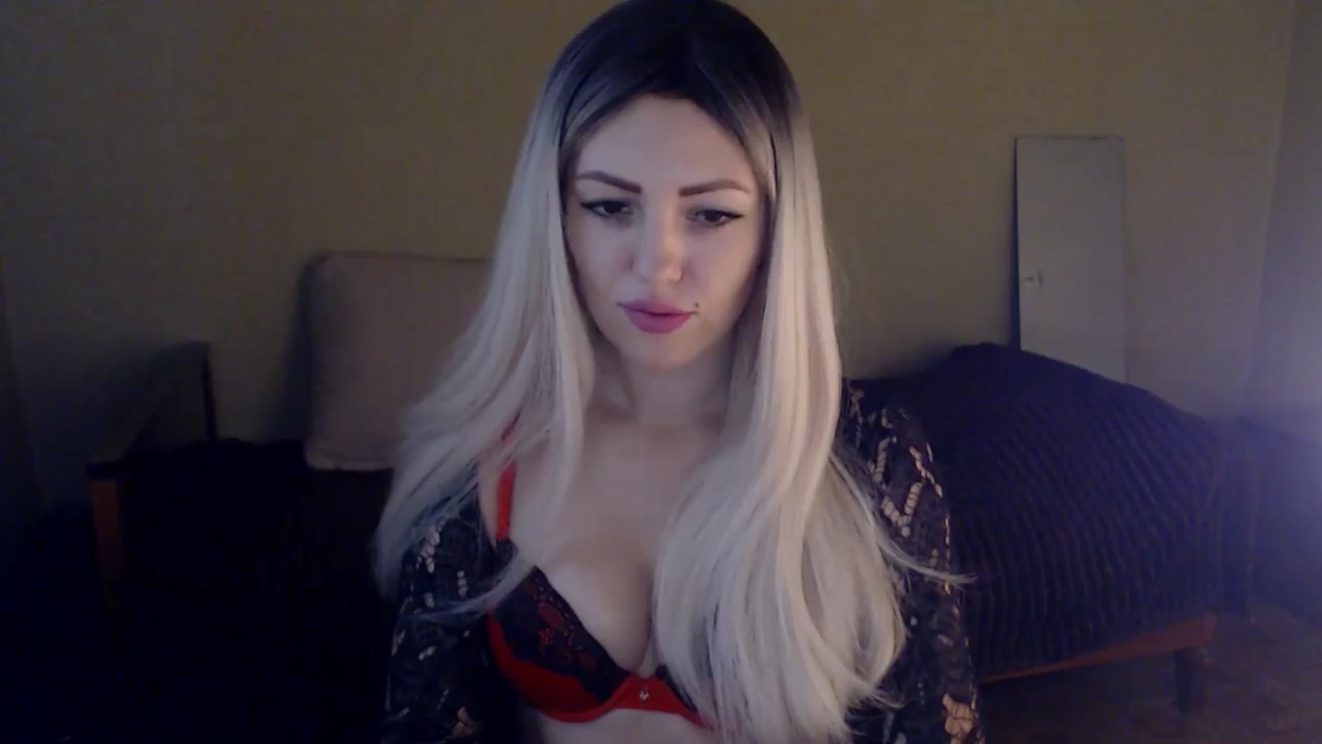 Gallery image thumbnail from Sabine8's myfreecams stream on, 12/10/2024, 10:55 image 3 of 20