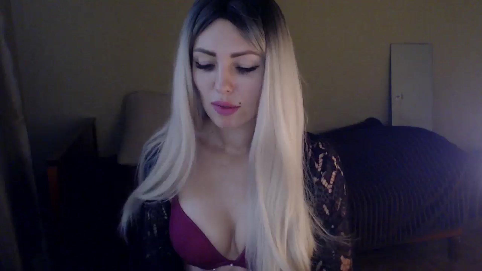 Gallery image thumbnail from Sabine8's myfreecams stream on, 12/12/2024, 11:19 image 17 of 20
